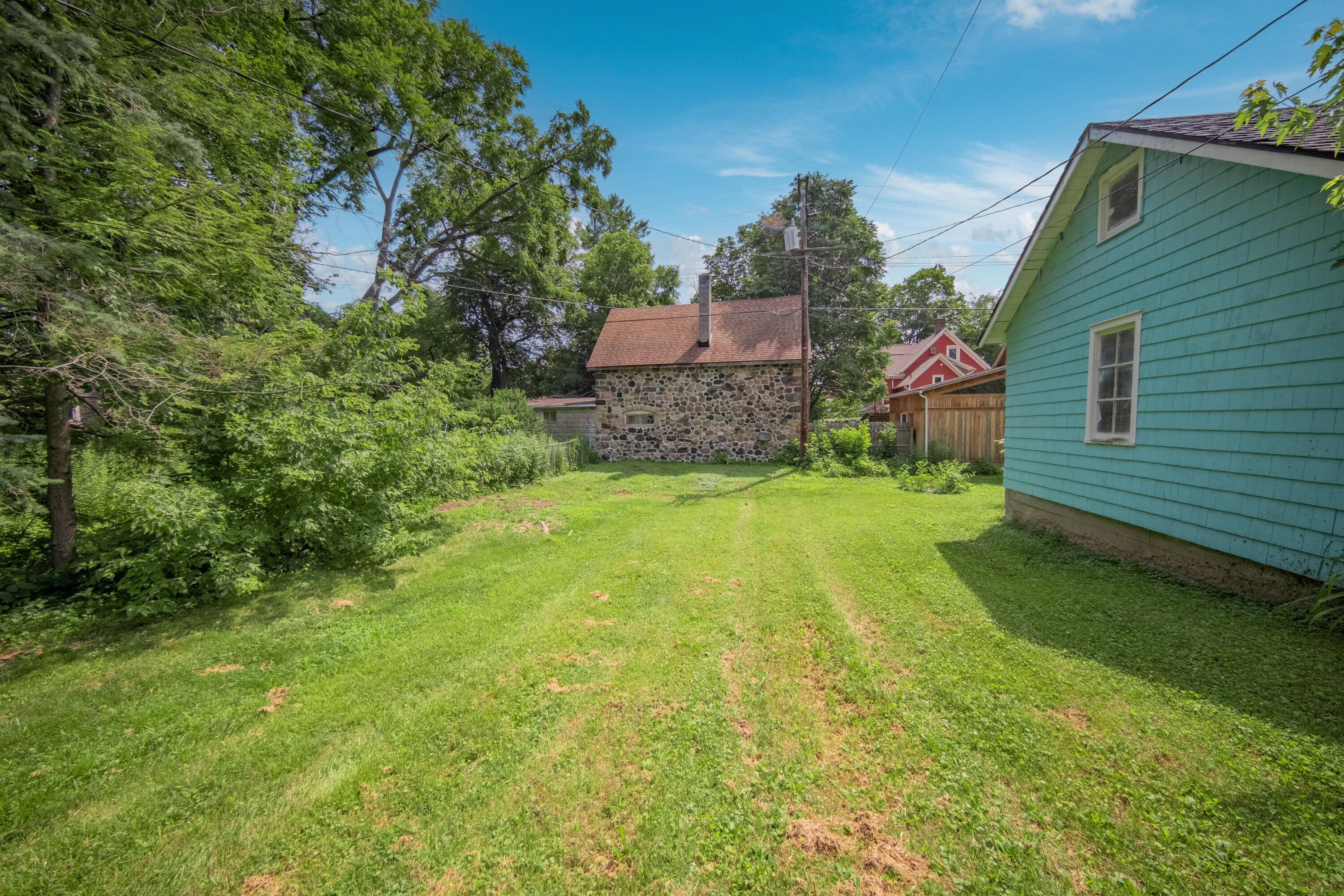 517 2nd Street Property Photo 11