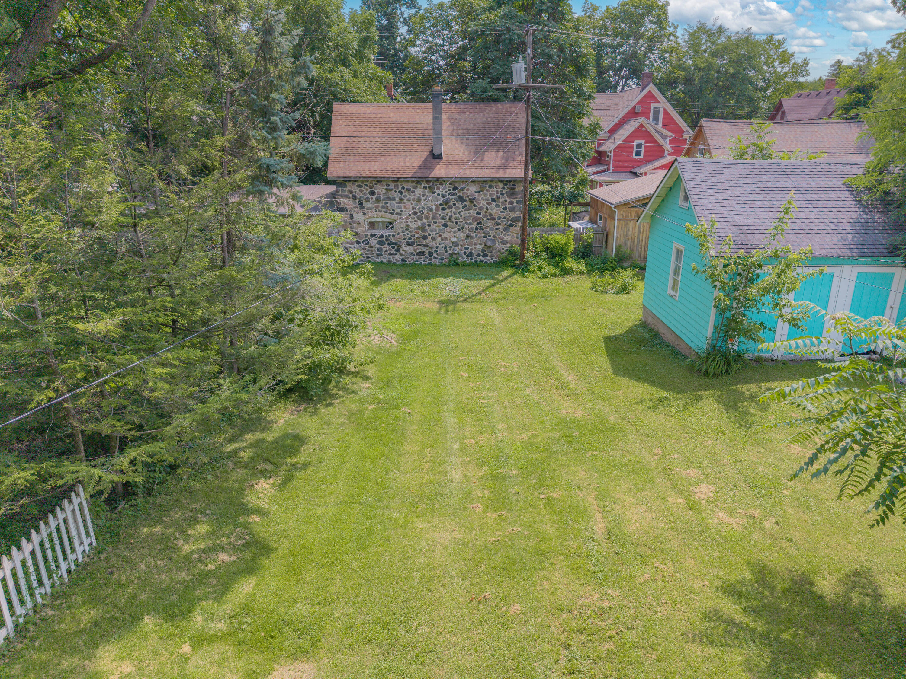 517 2nd Street Property Photo 12