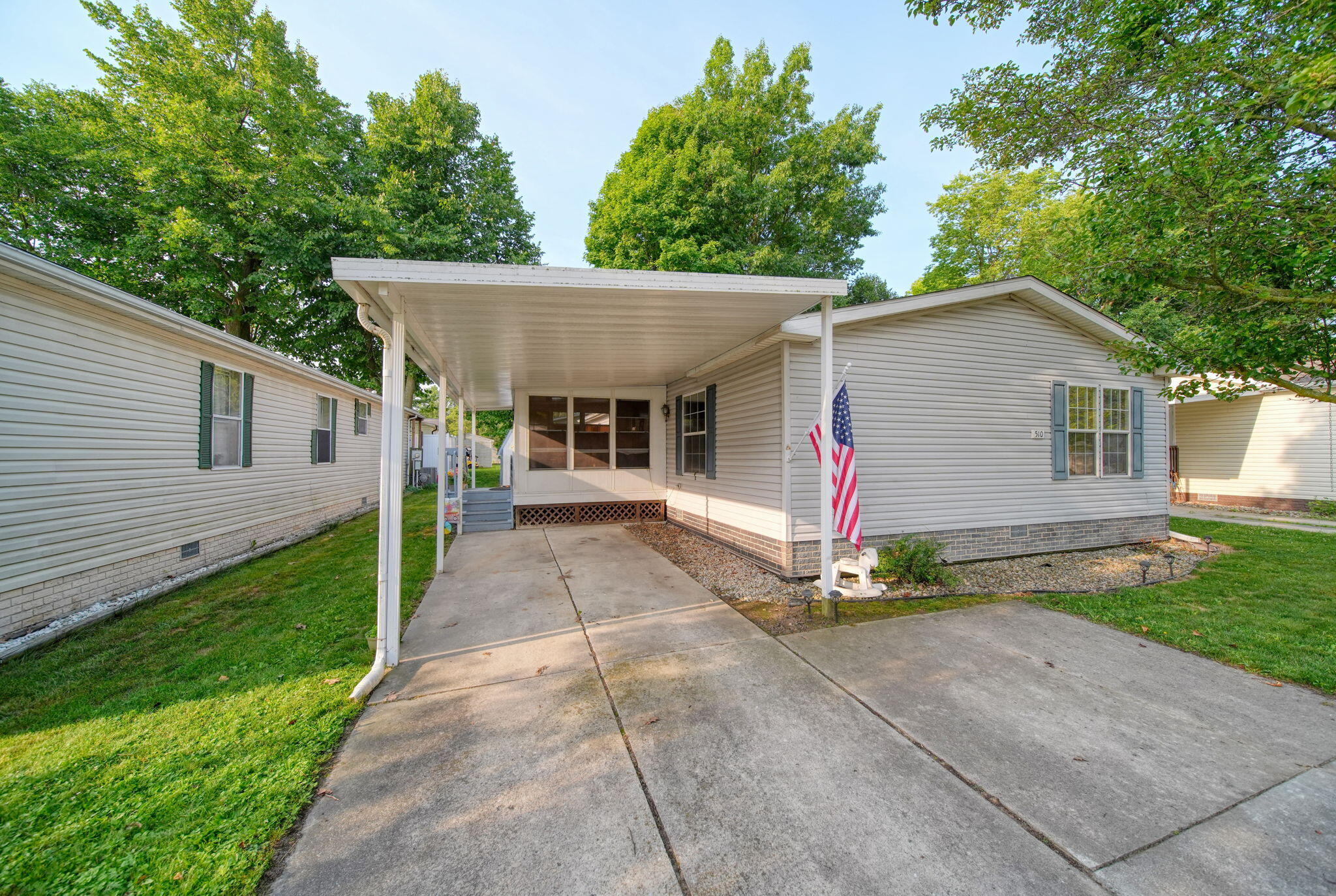 510 Missouri River Court Property Photo 1