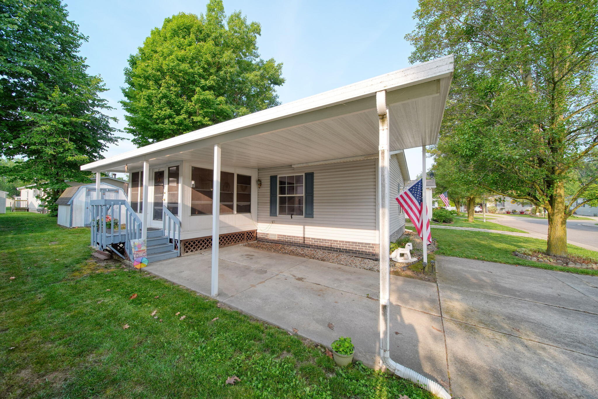 510 Missouri River Court Property Photo 35