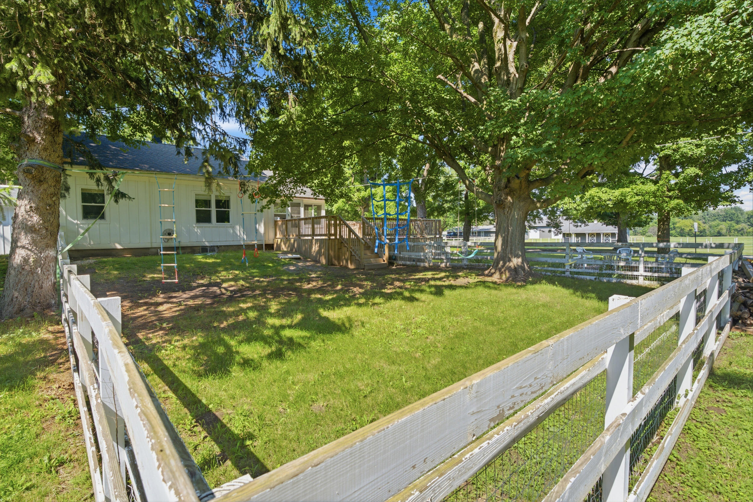 4136 Pier Road Property Photo 25