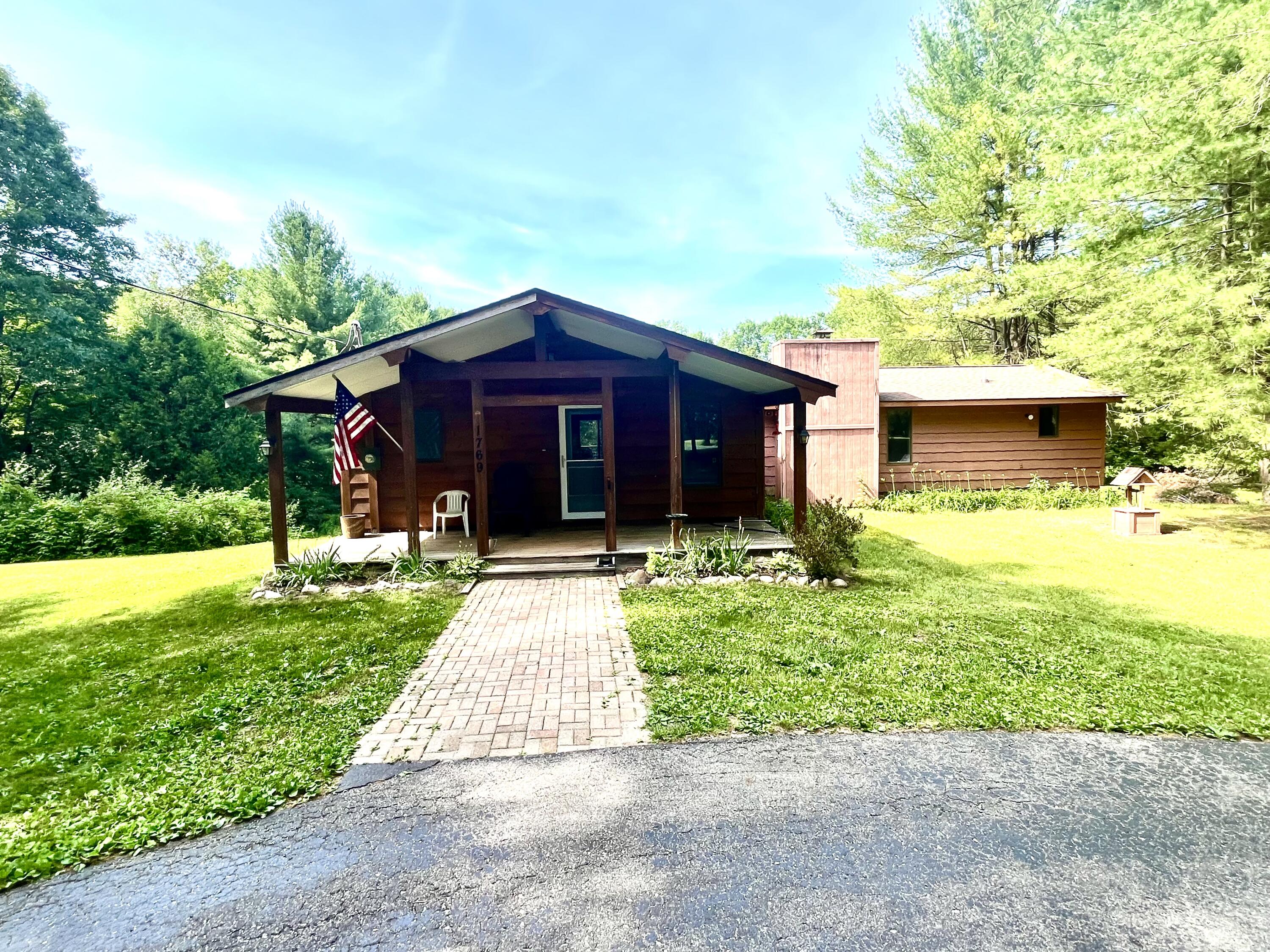 1769 E M-30 Property Photo 1