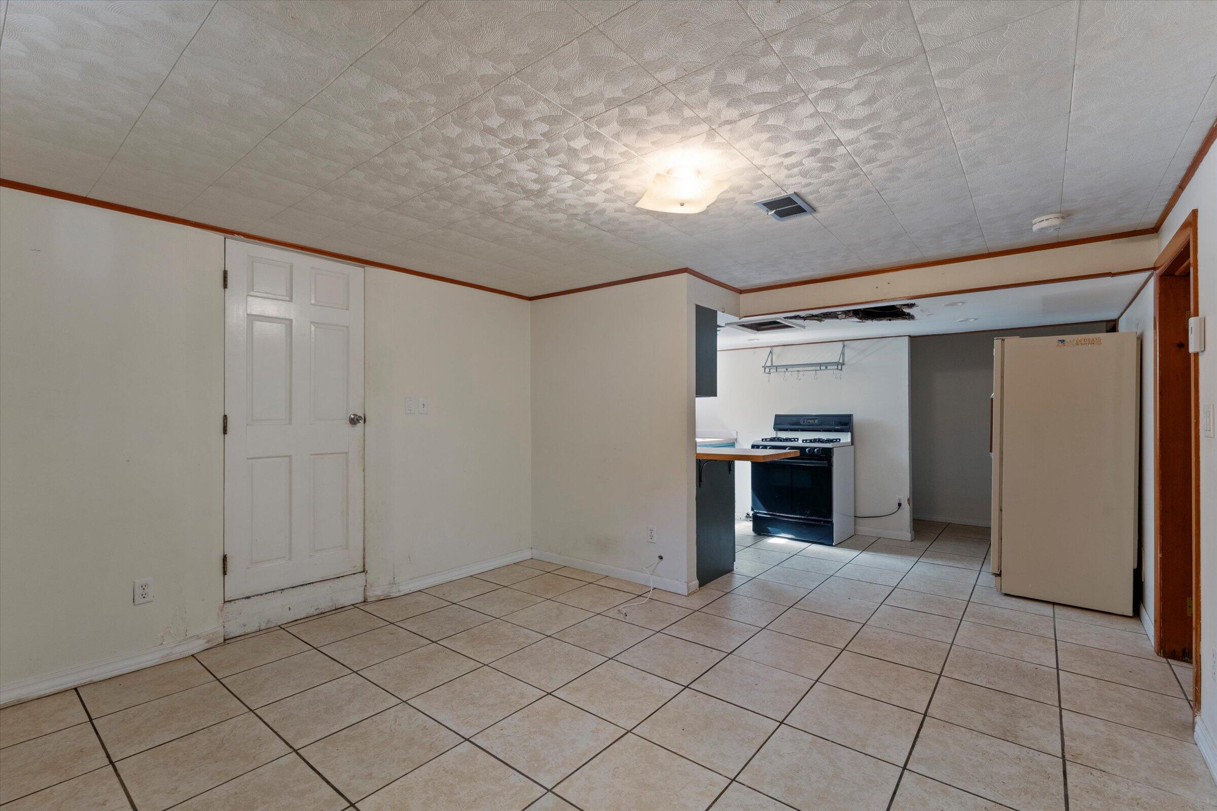 8696 Maplewood Drive Property Photo 7