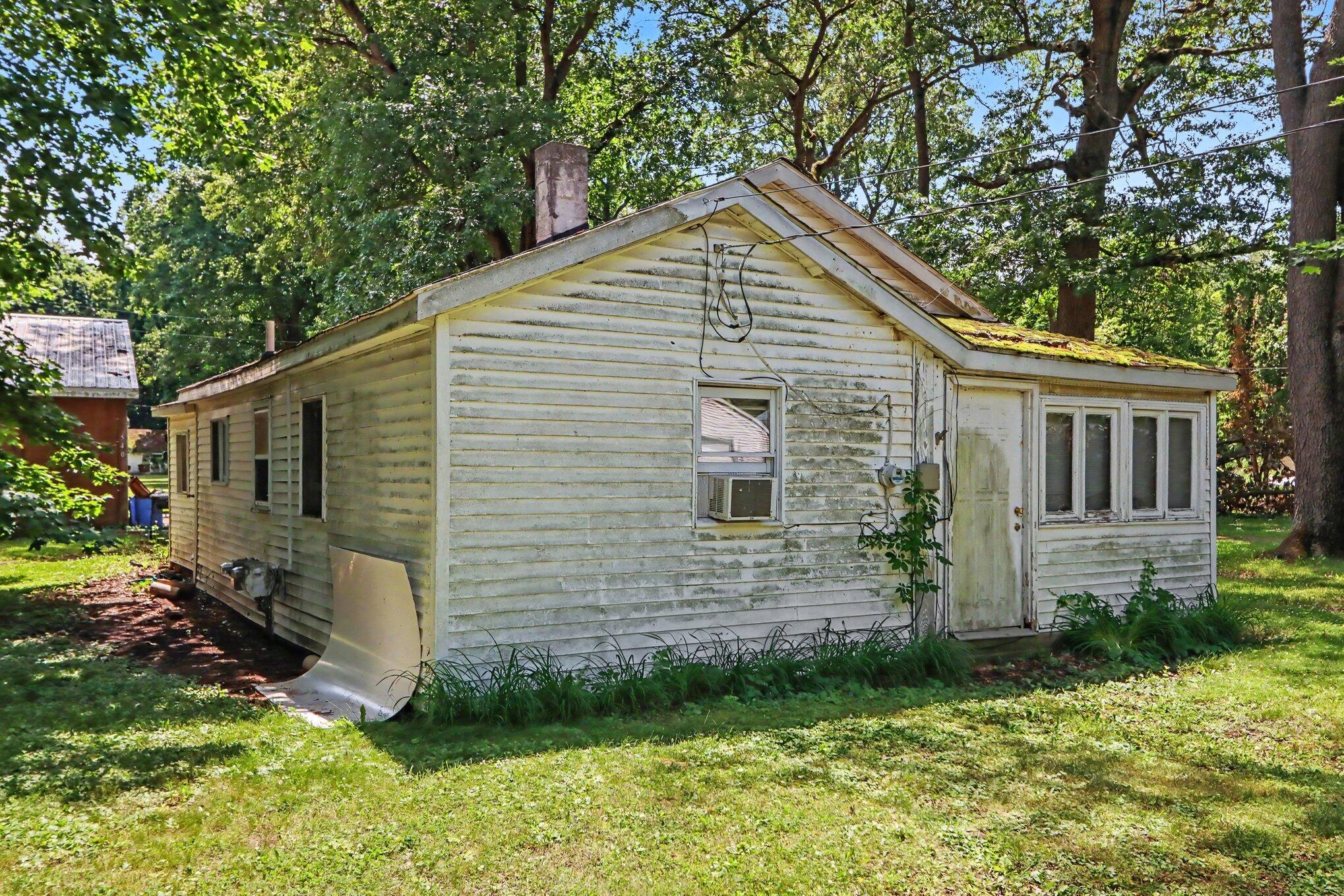 540 Grove Street Property Photo 23