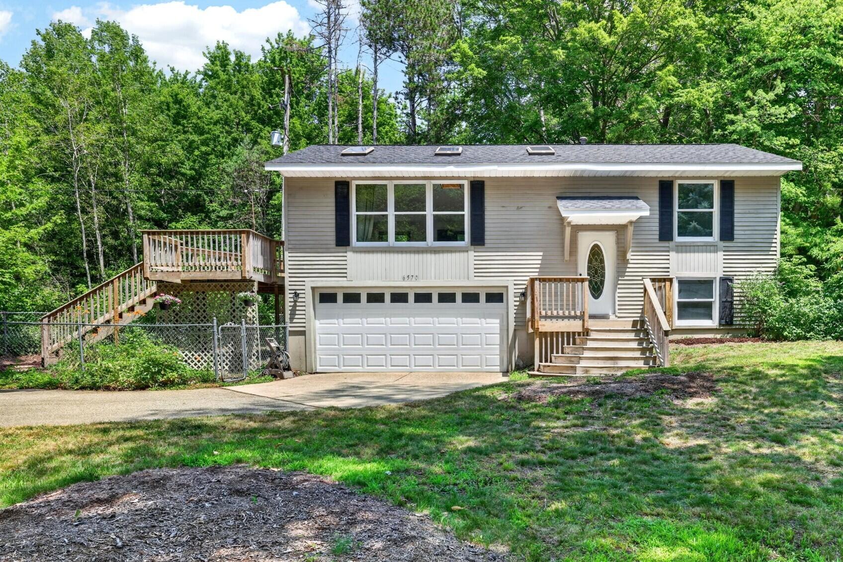 6570 Holly Drive Property Photo 1