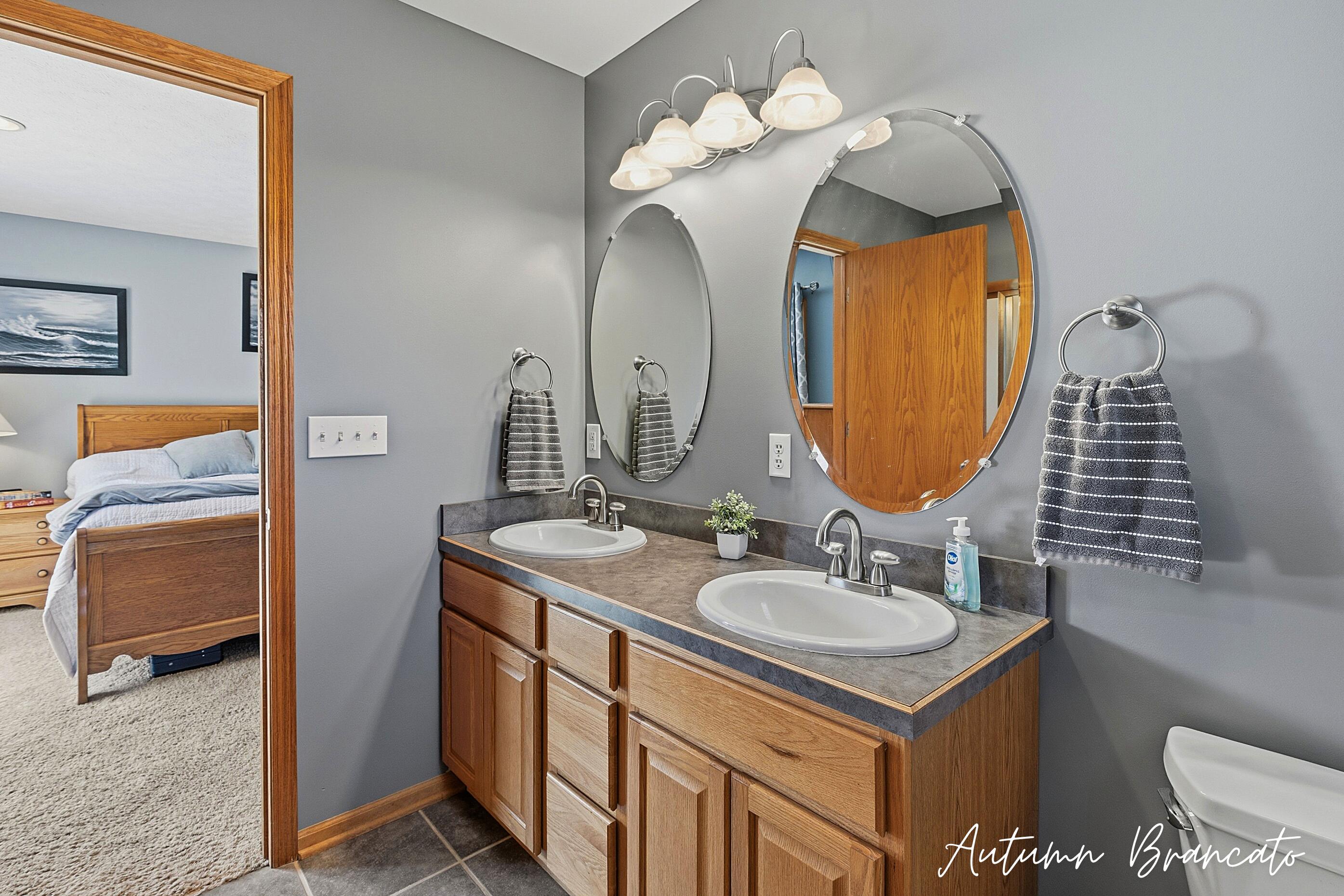 3350 Egner Street Ne Property Photo 16