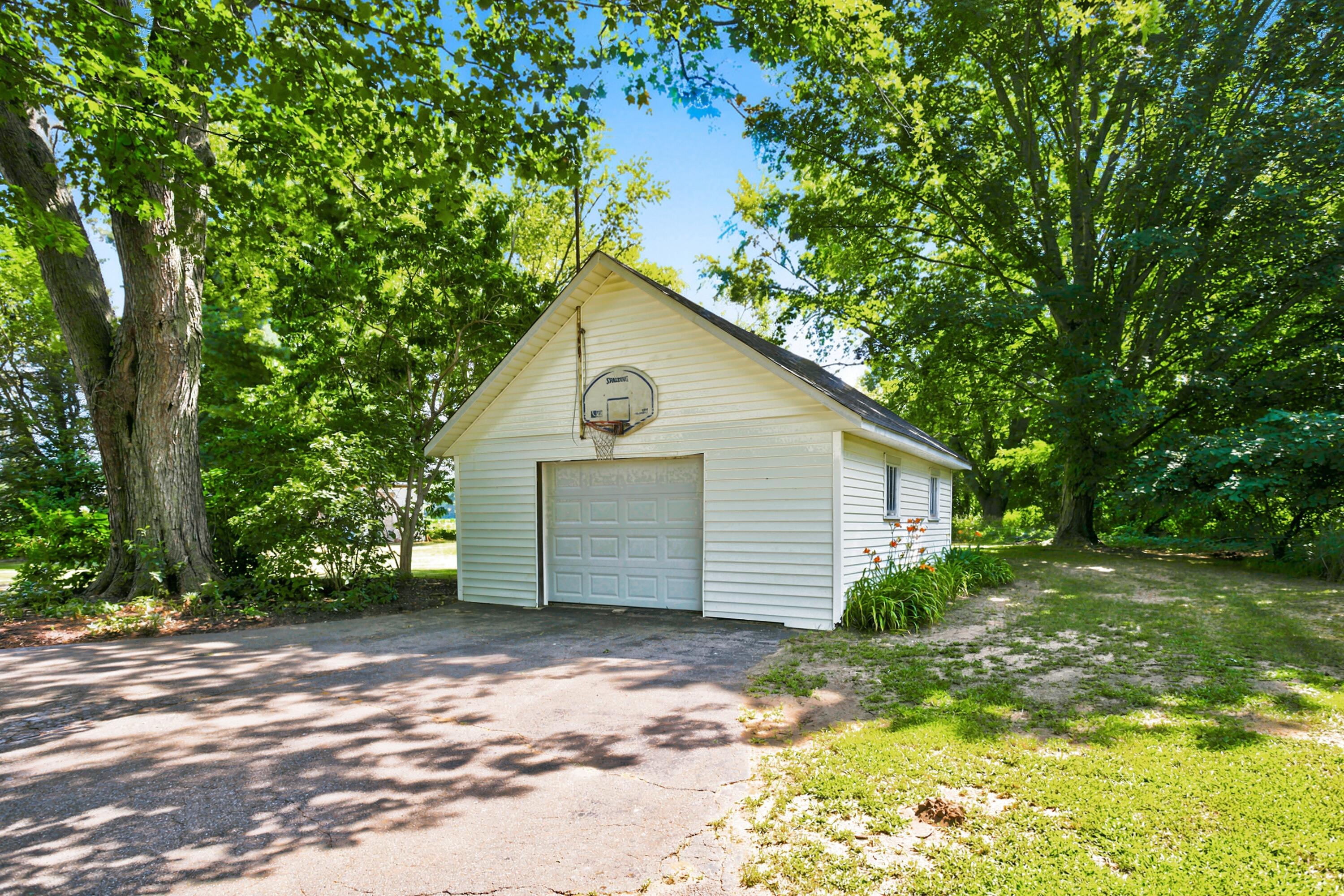 2313 68th Street Property Photo 37