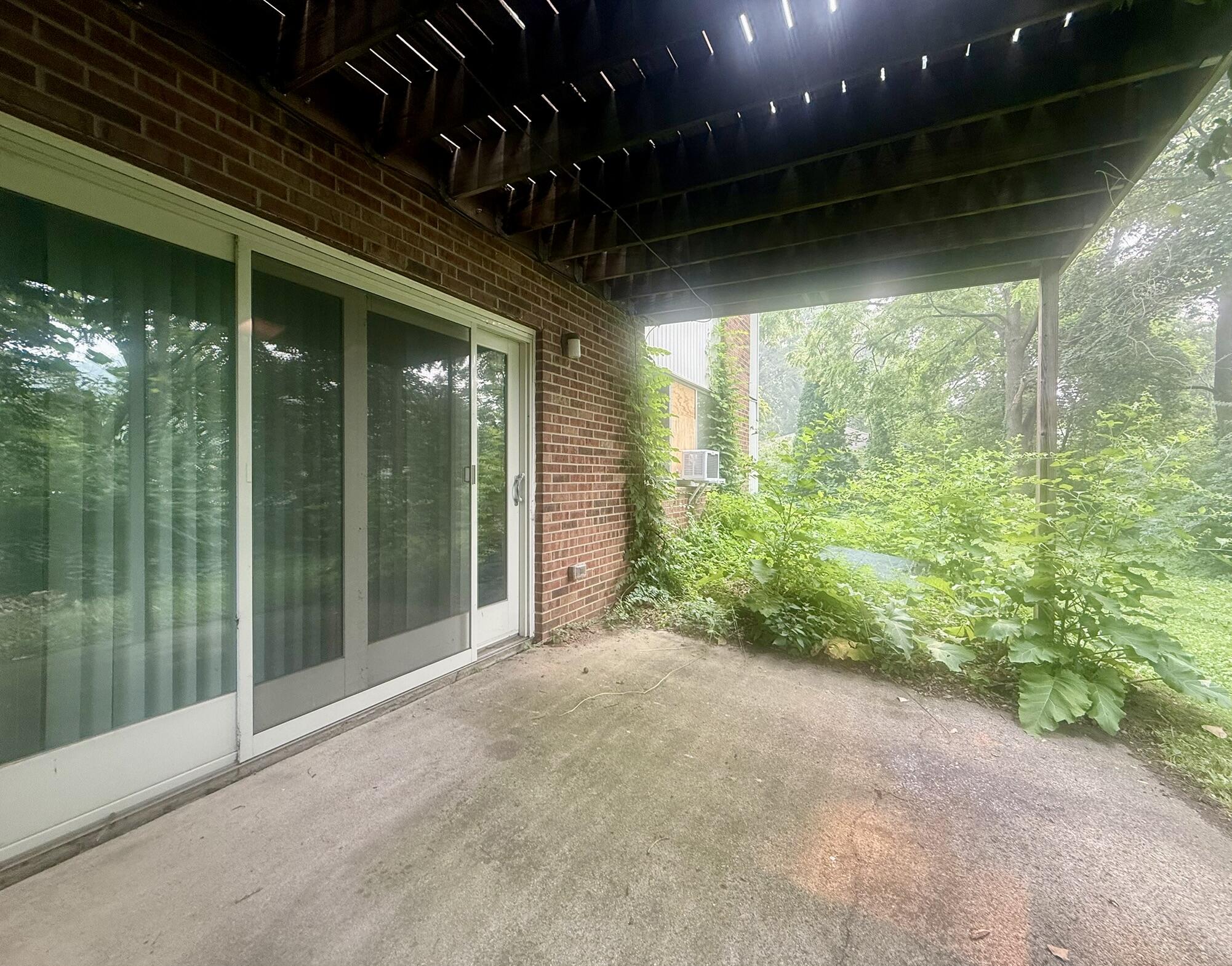 410 S Revena Boulevard Property Photo 15