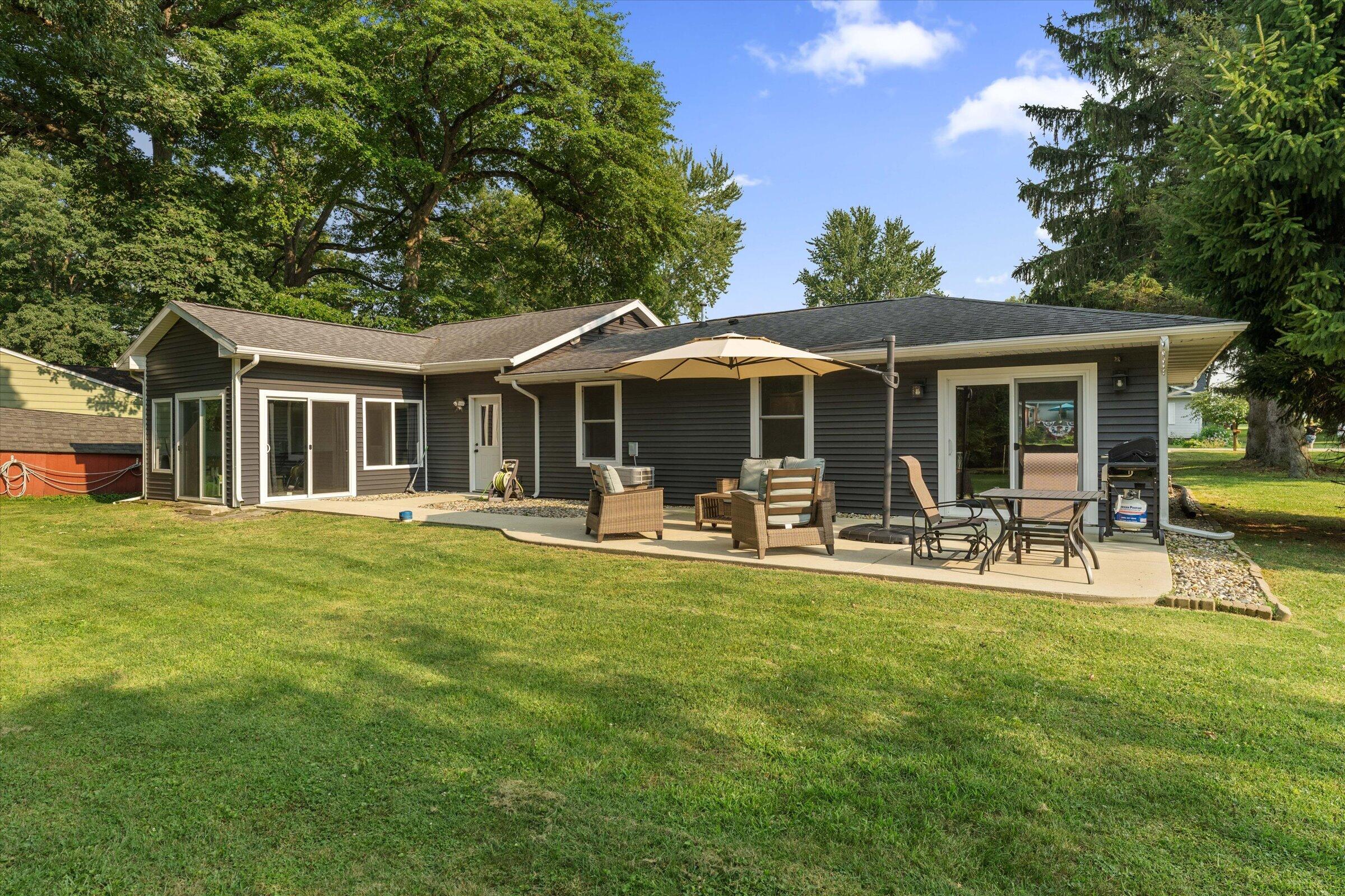 21684 Channel Parkway Property Photo 2