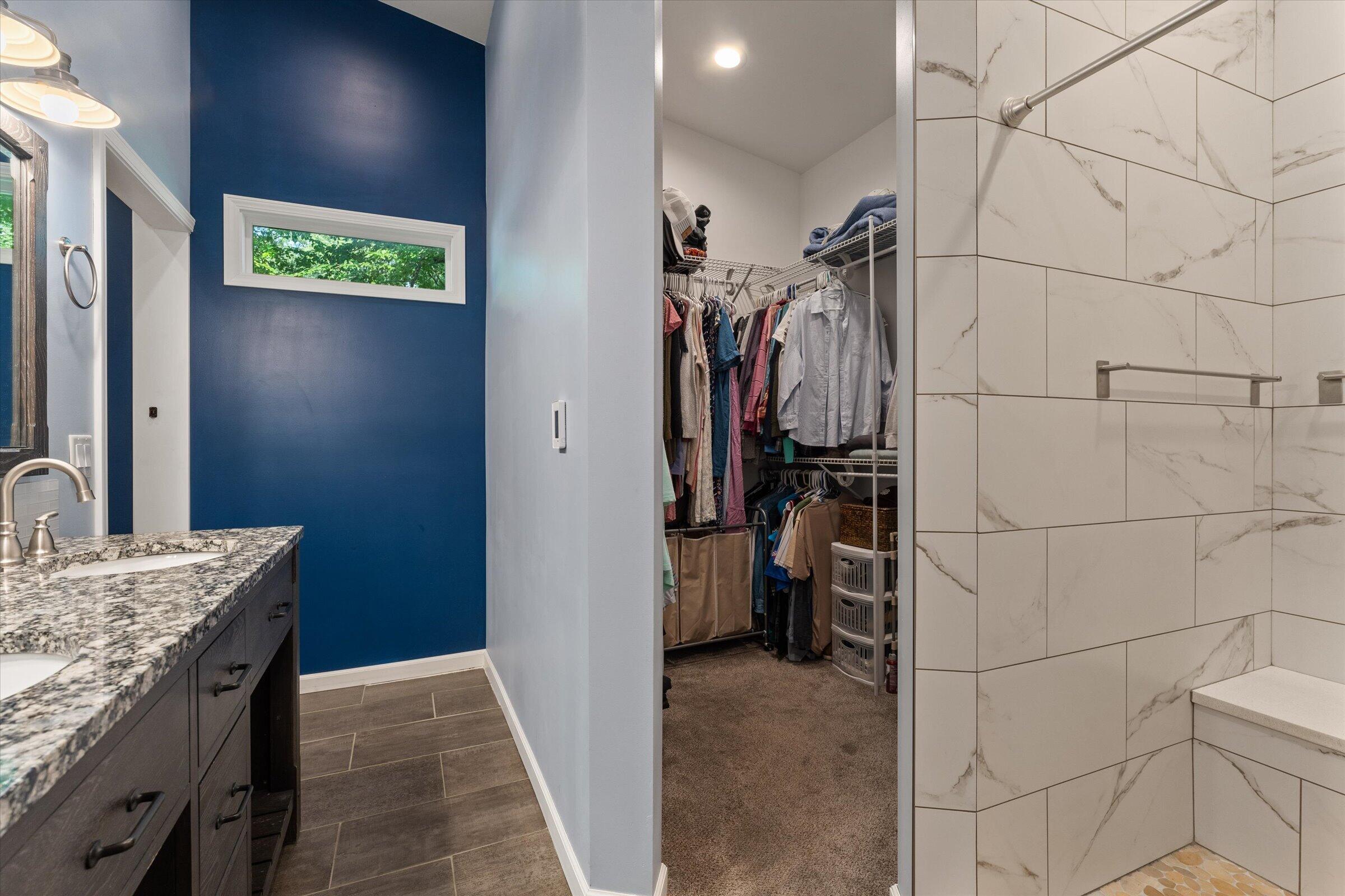 21684 Channel Parkway Property Photo 6