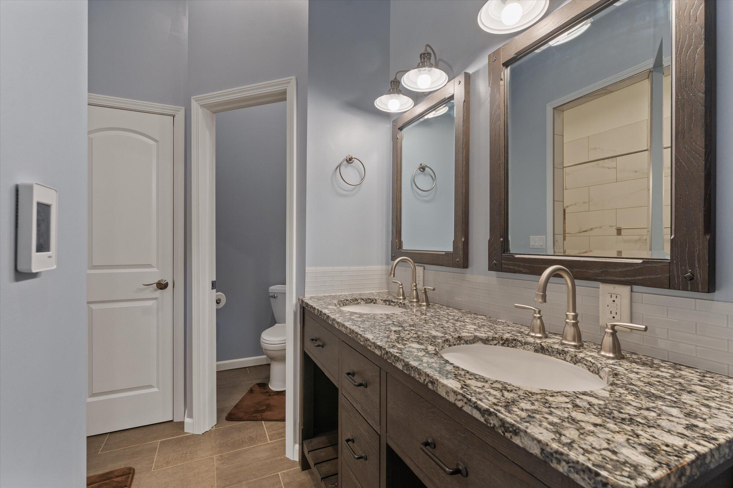 21684 Channel Parkway Property Photo 21
