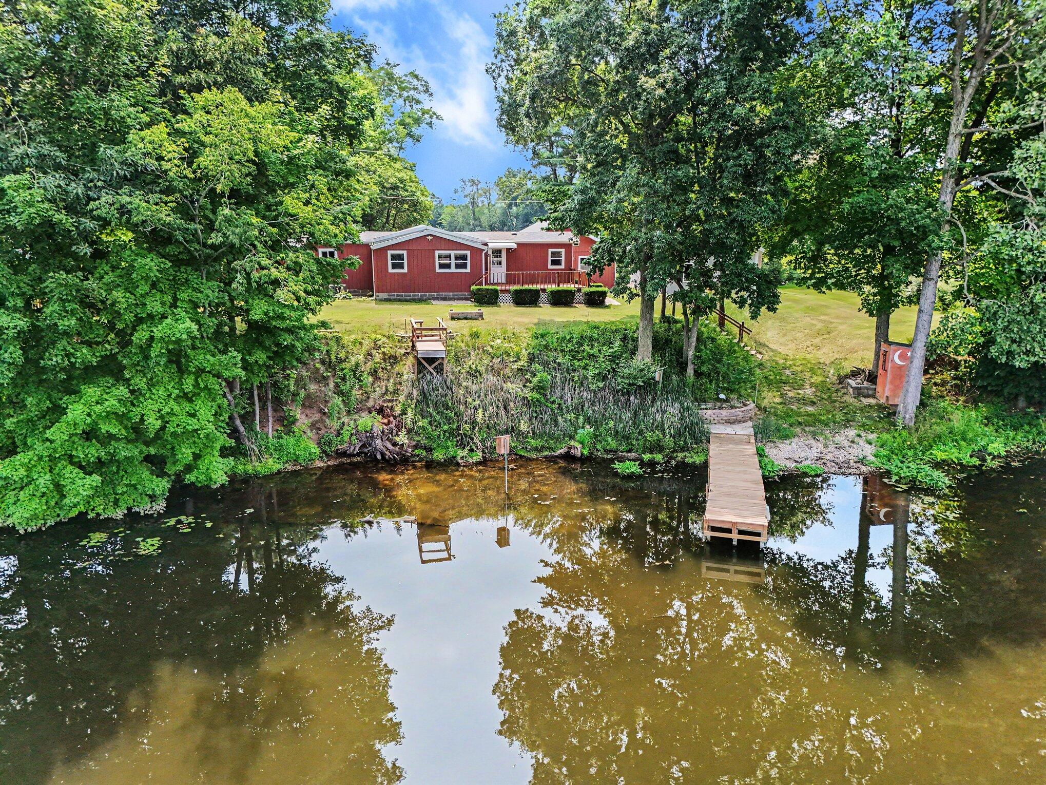 13492 Riverside Drive Property Photo 1
