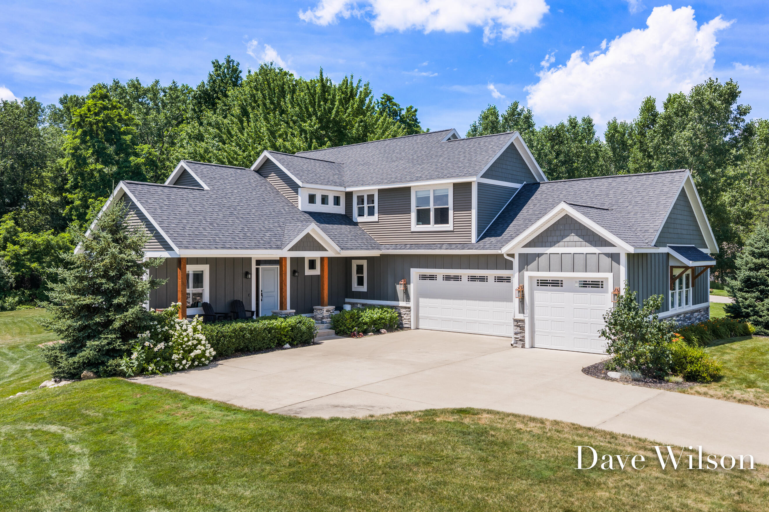6699 Summer Meadows Drive Ne Property Photo 2