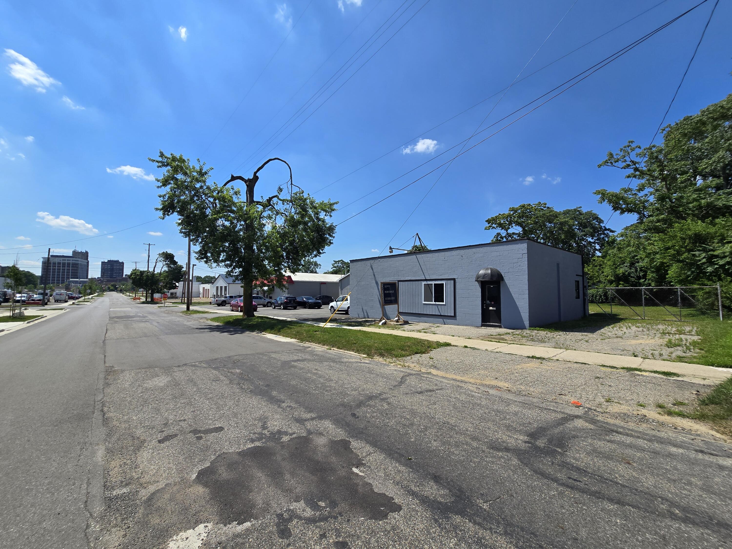 608 E Pearl Street Property Photo 2