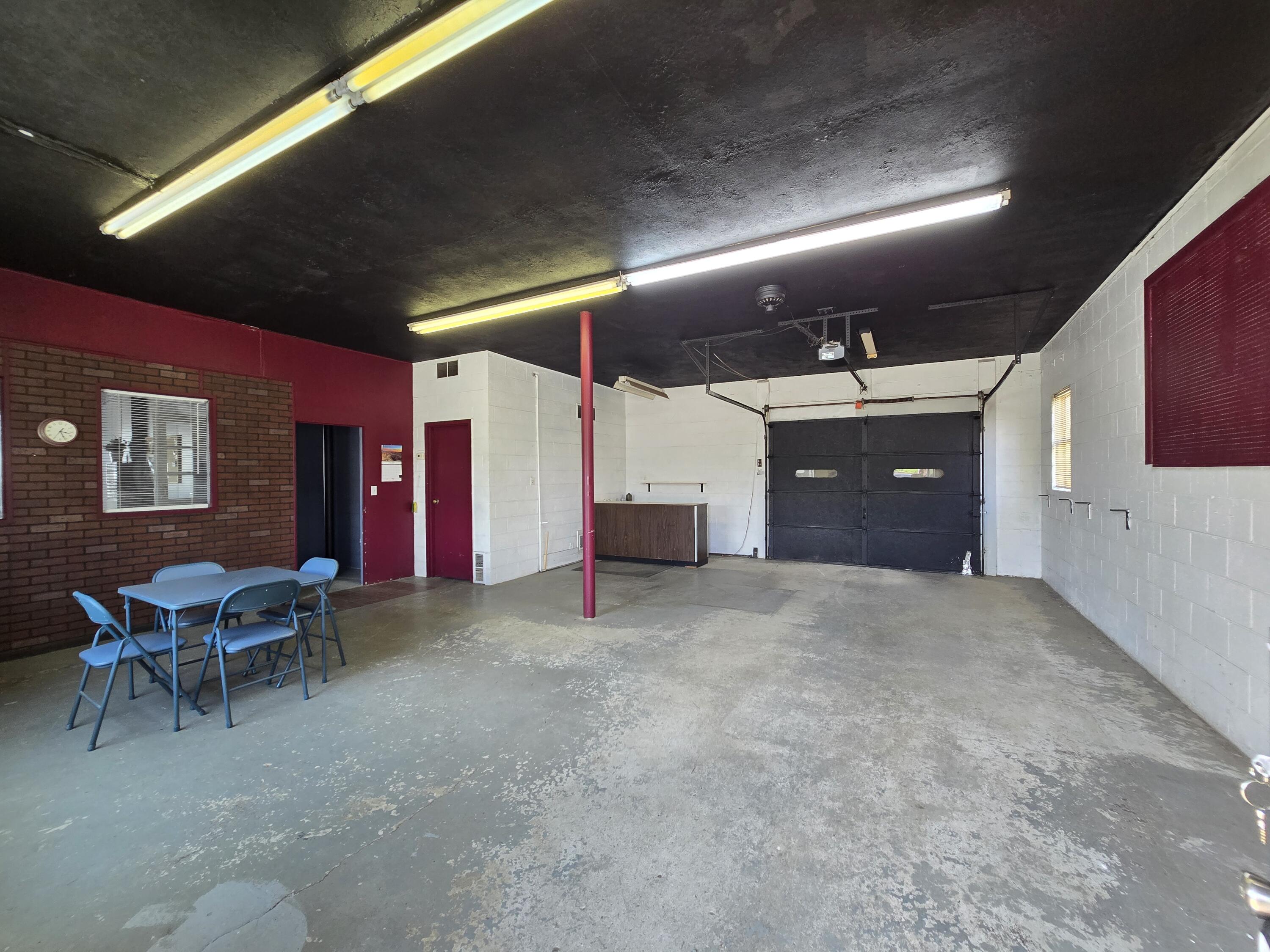 608 E Pearl Street Property Photo 12
