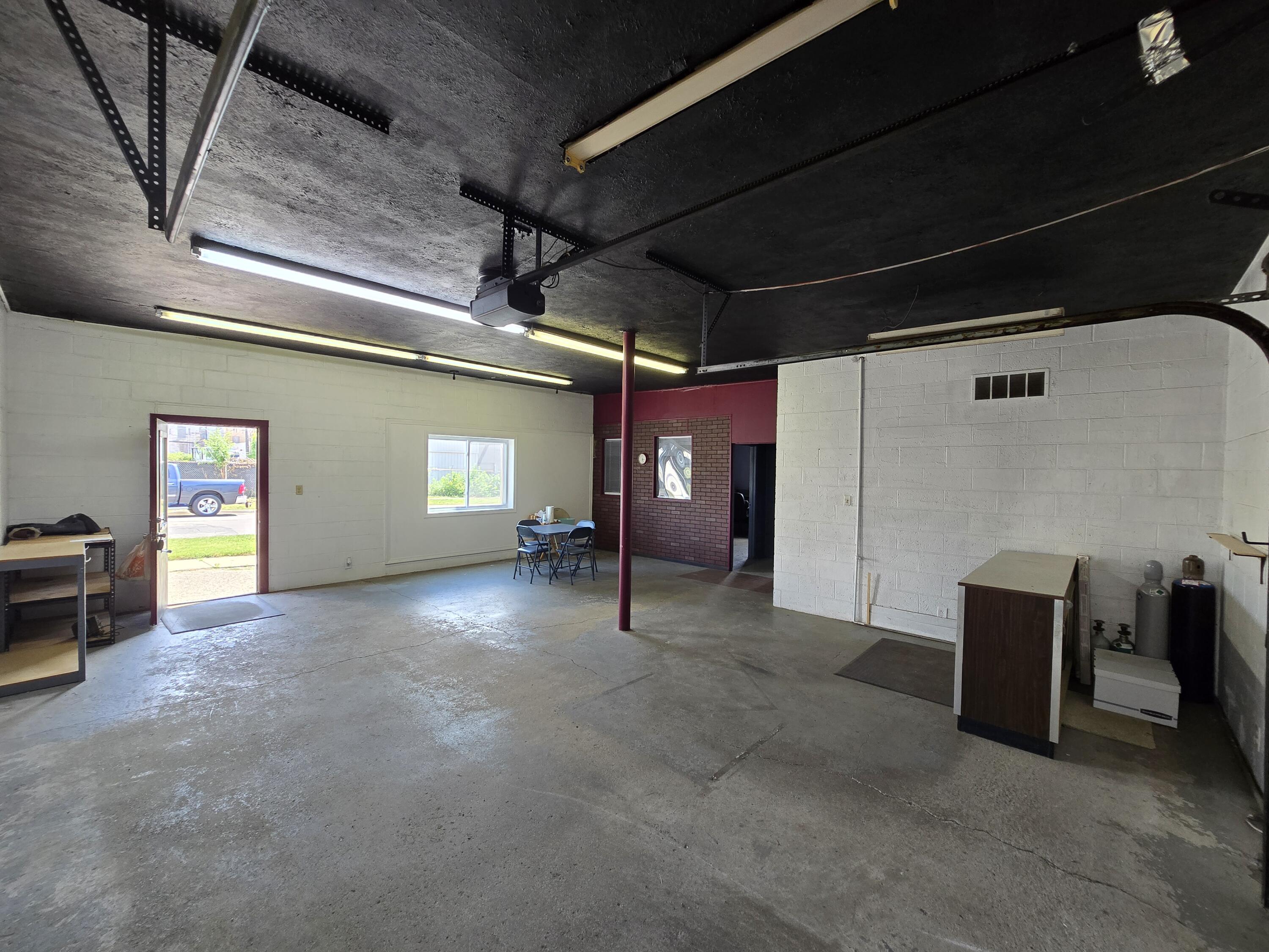 608 E Pearl Street Property Photo 14