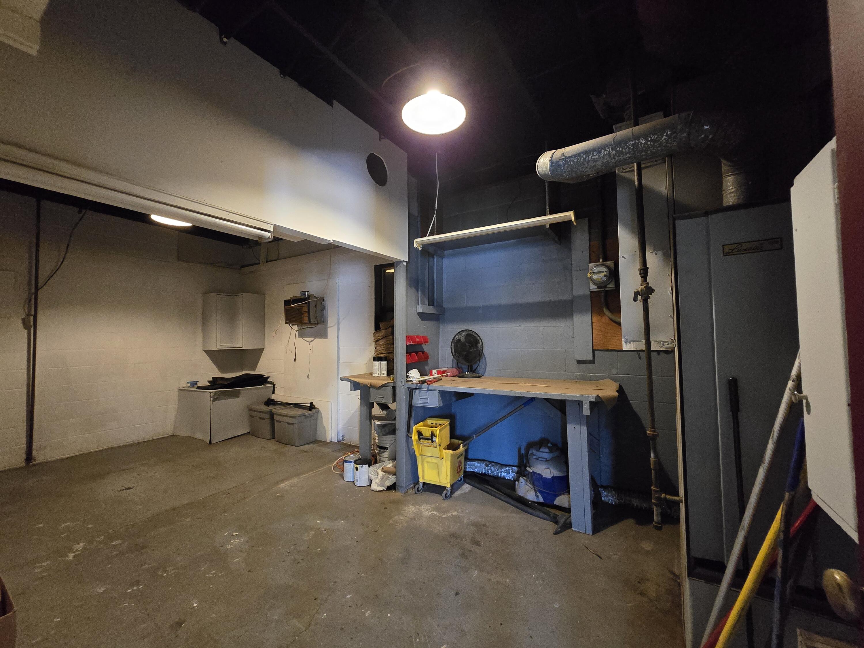 608 E Pearl Street Property Photo 32