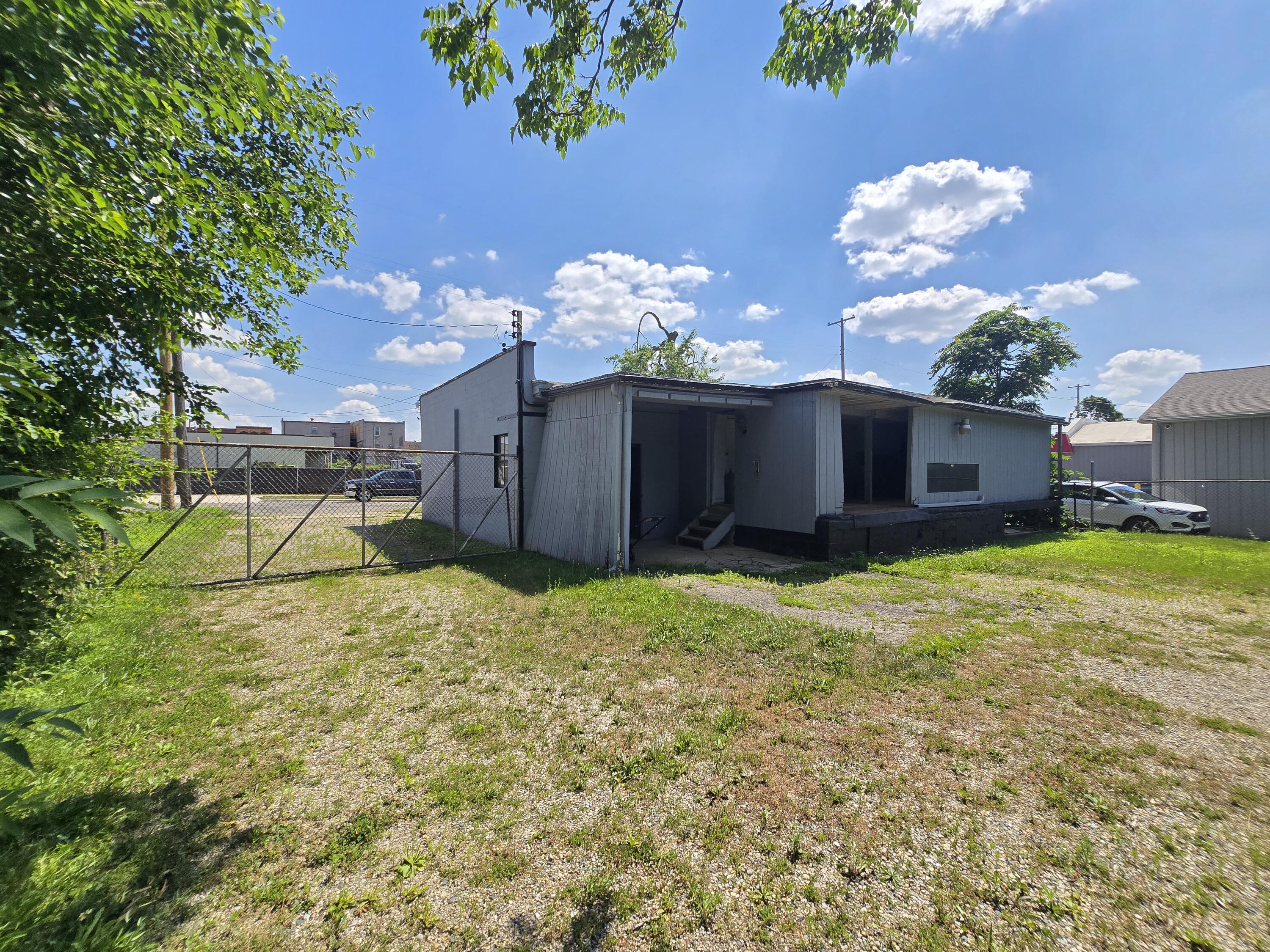608 E Pearl Street Property Photo 50