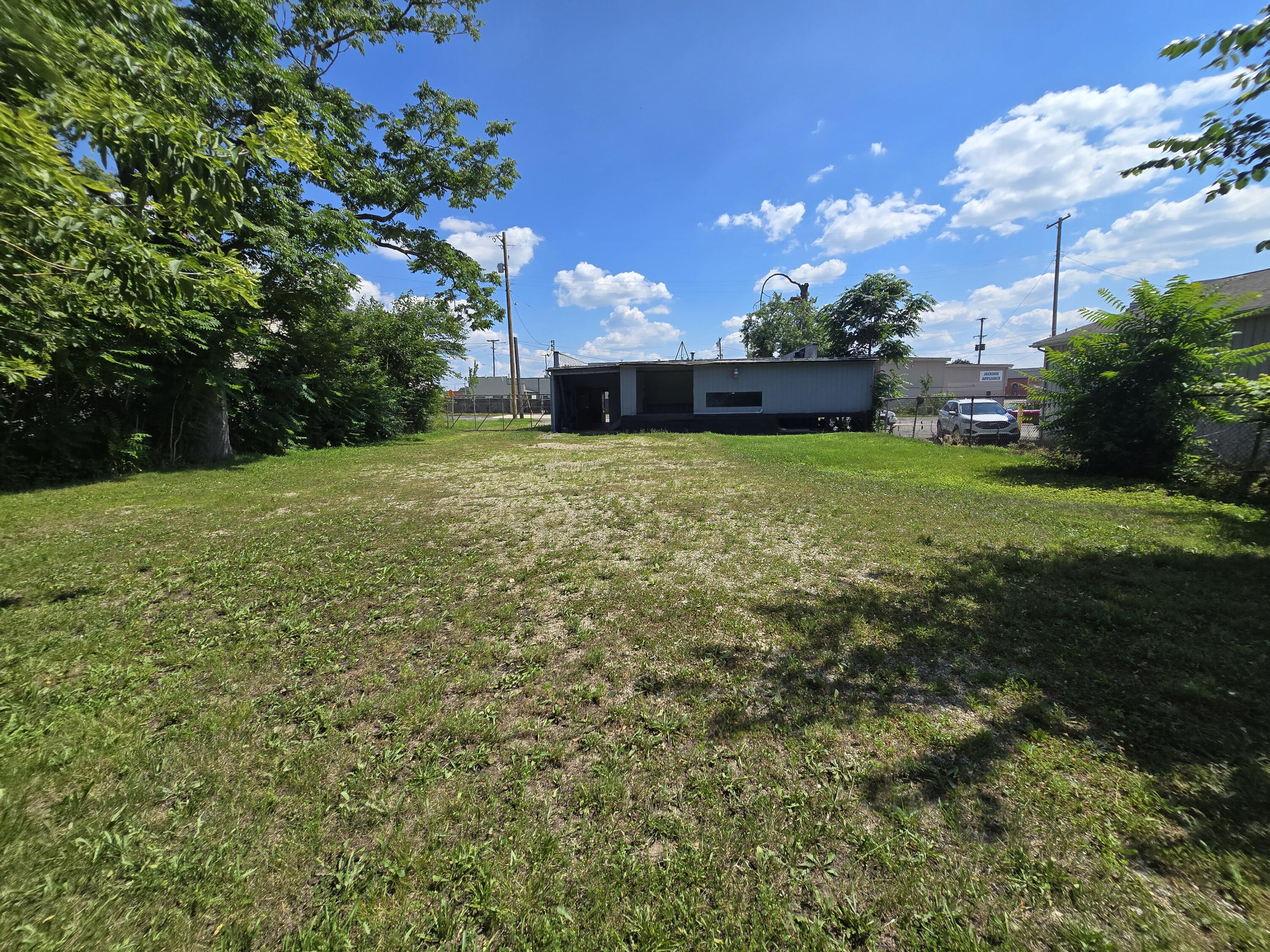608 E Pearl Street Property Photo 52