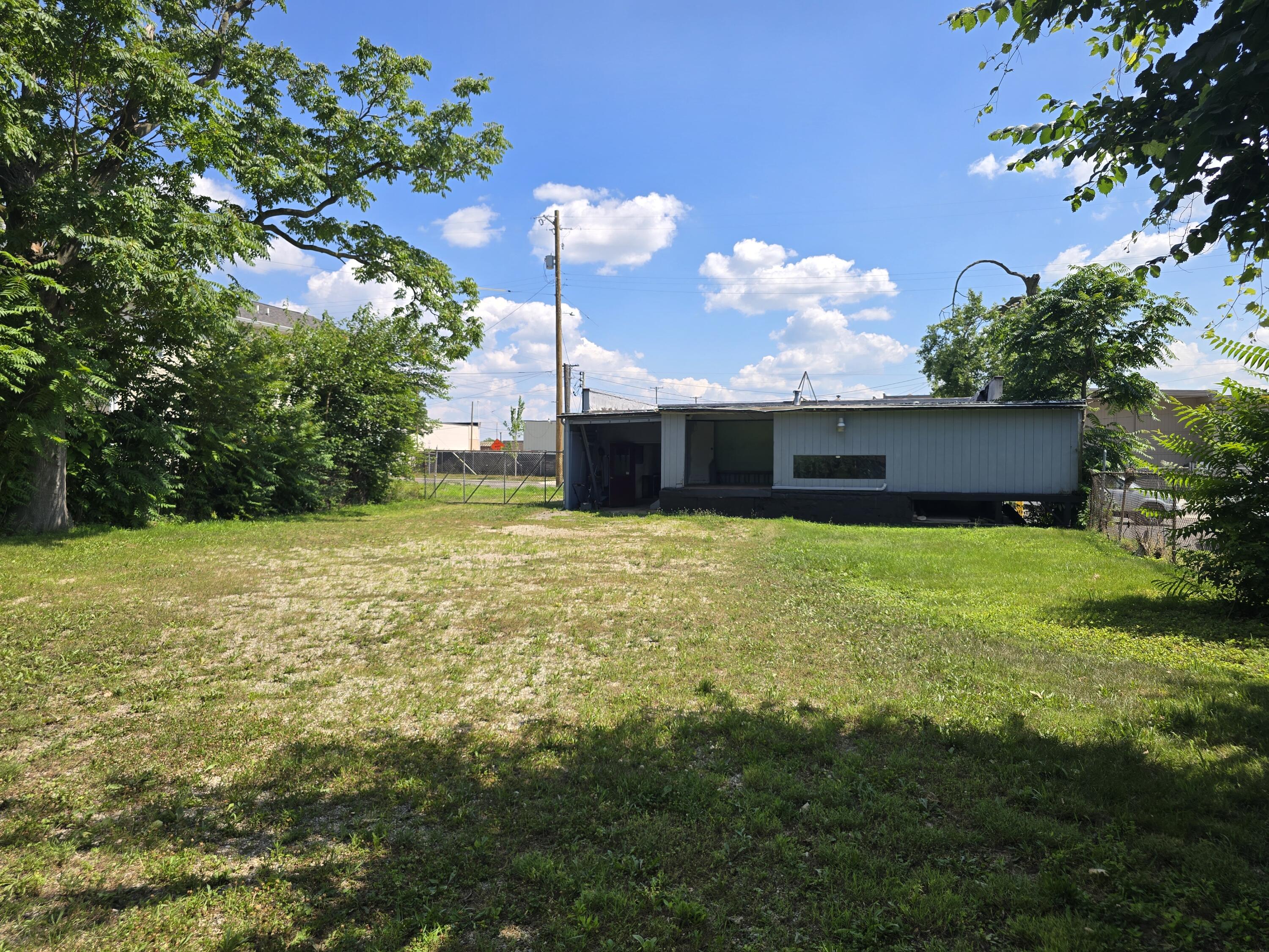 608 E Pearl Street Property Photo 53