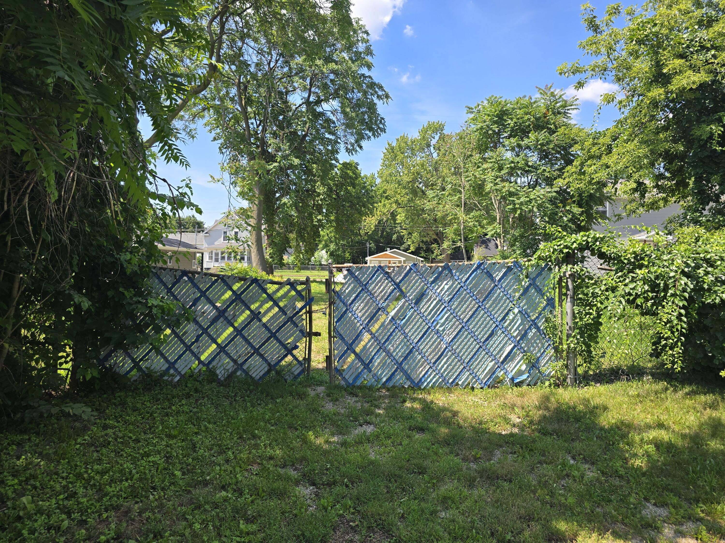 608 E Pearl Street Property Photo 54