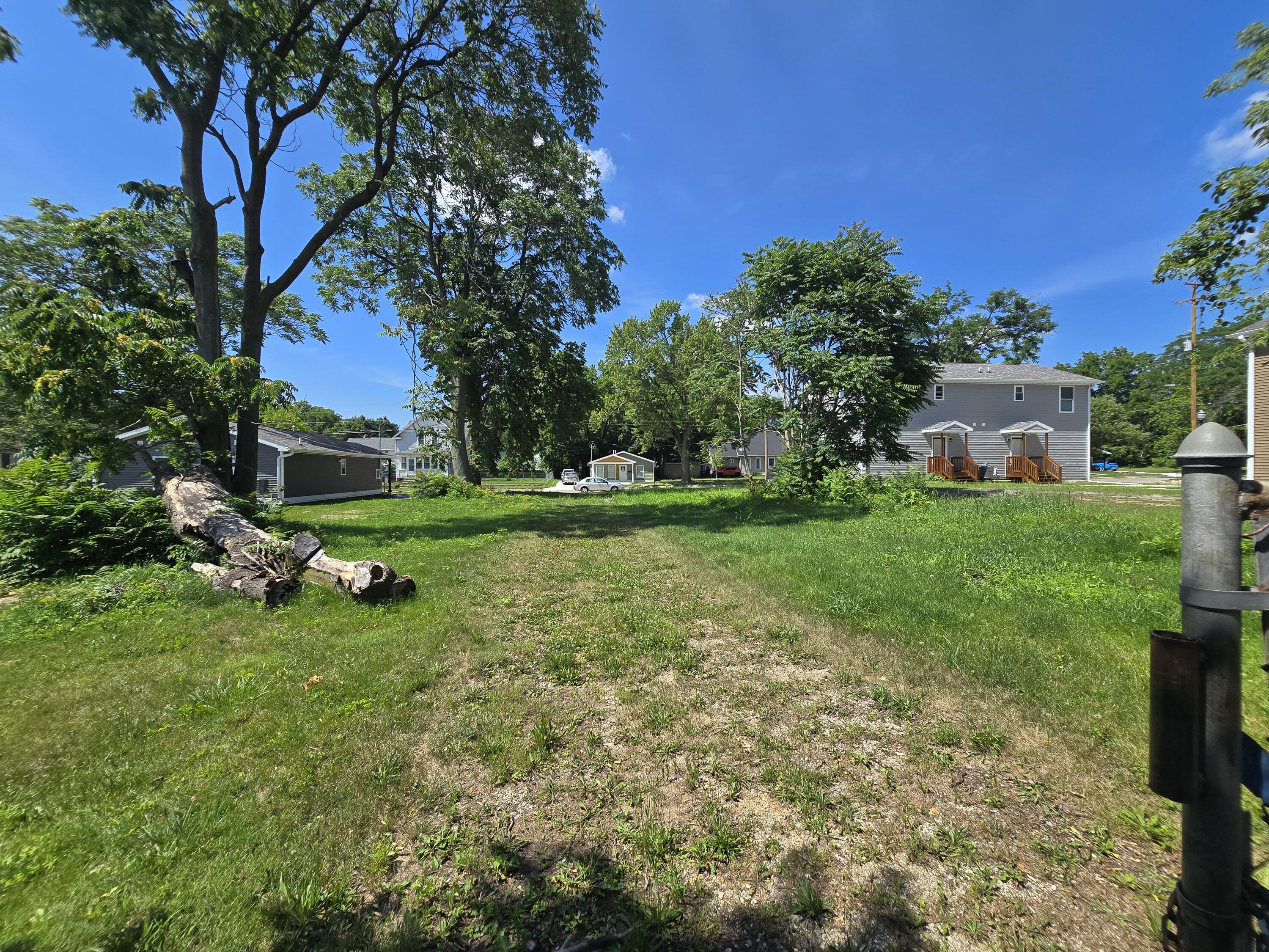 608 E Pearl Street Property Photo 55