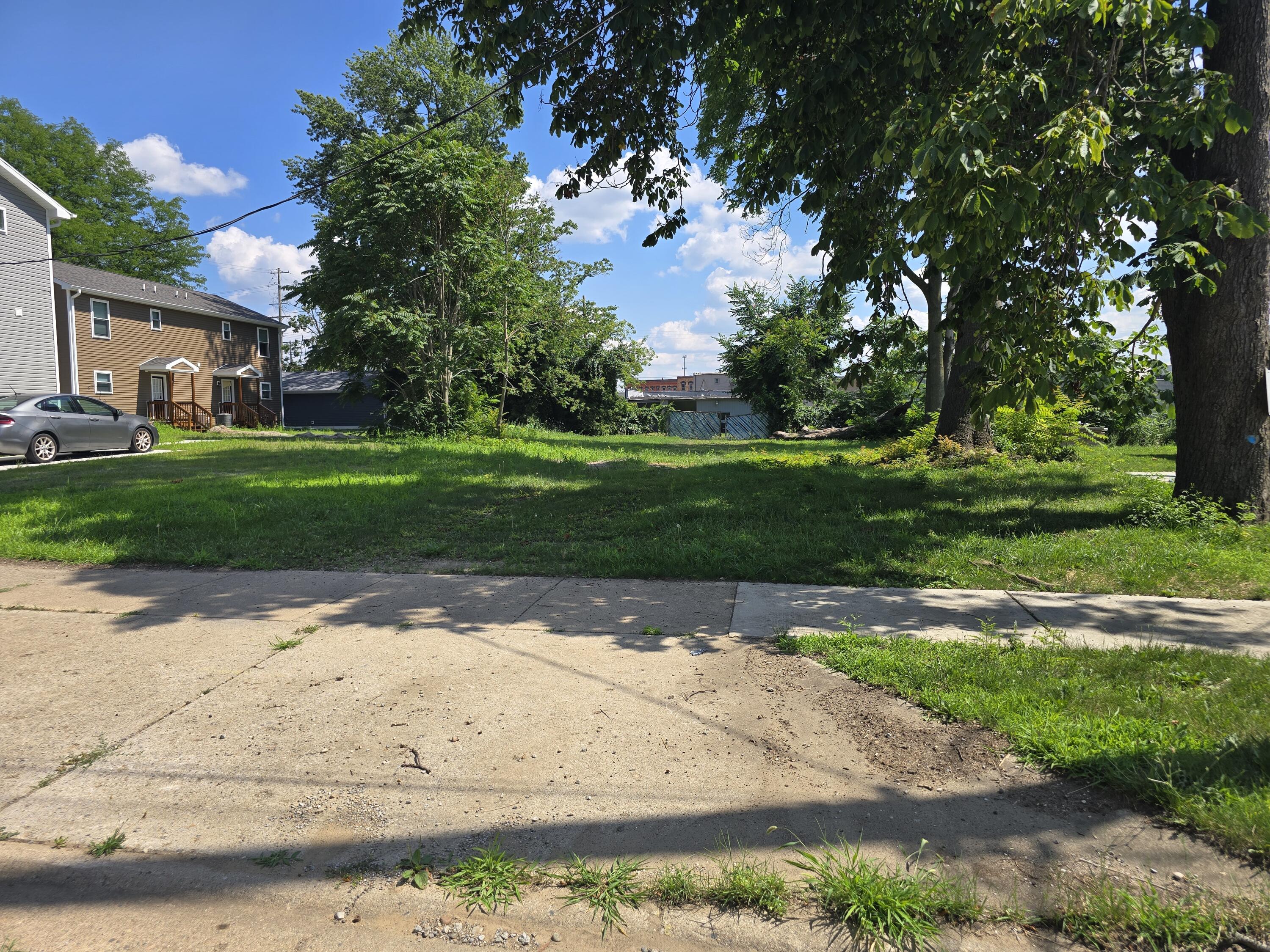 608 E Pearl Street Property Photo 56