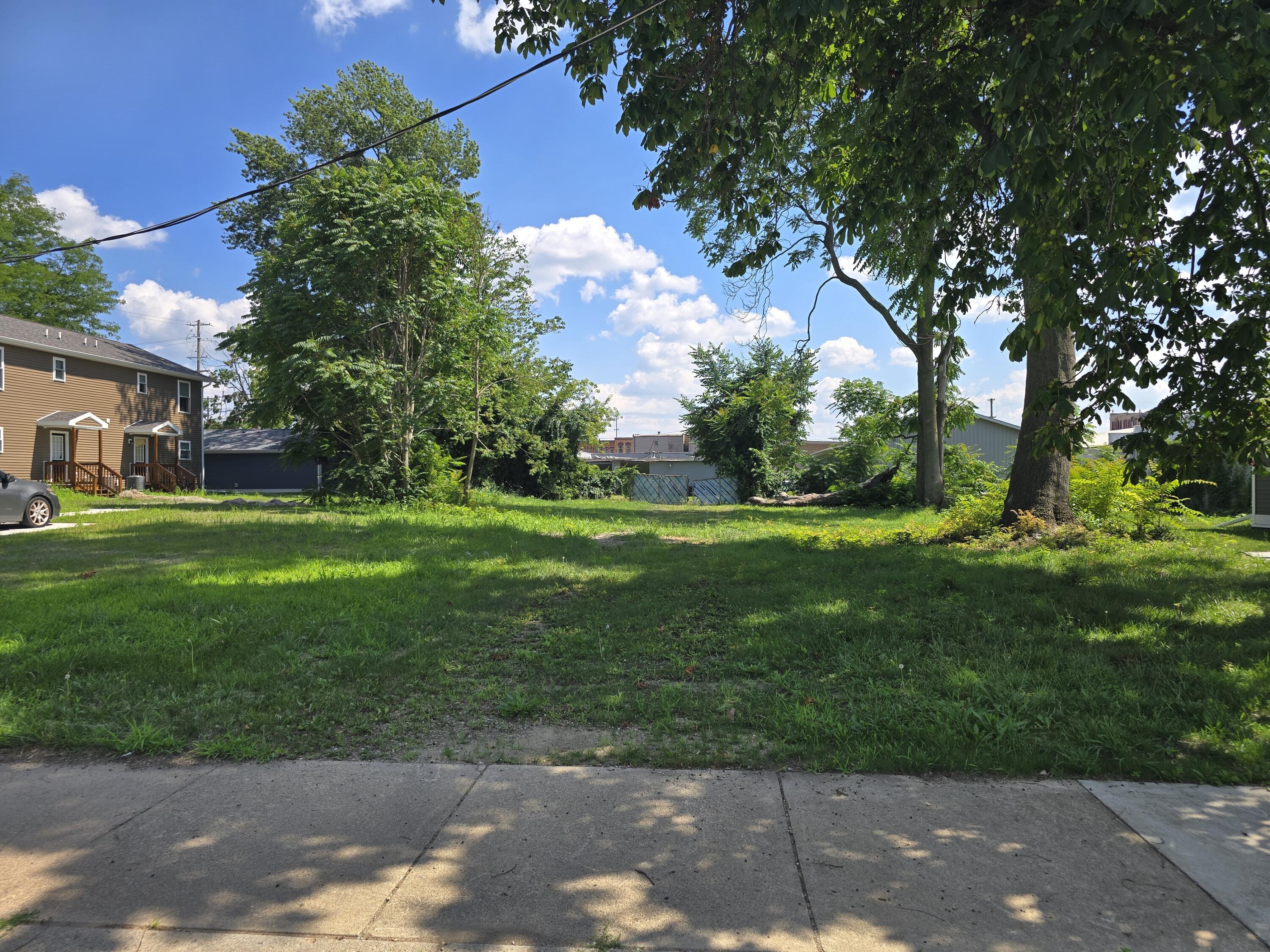 608 E Pearl Street Property Photo 57