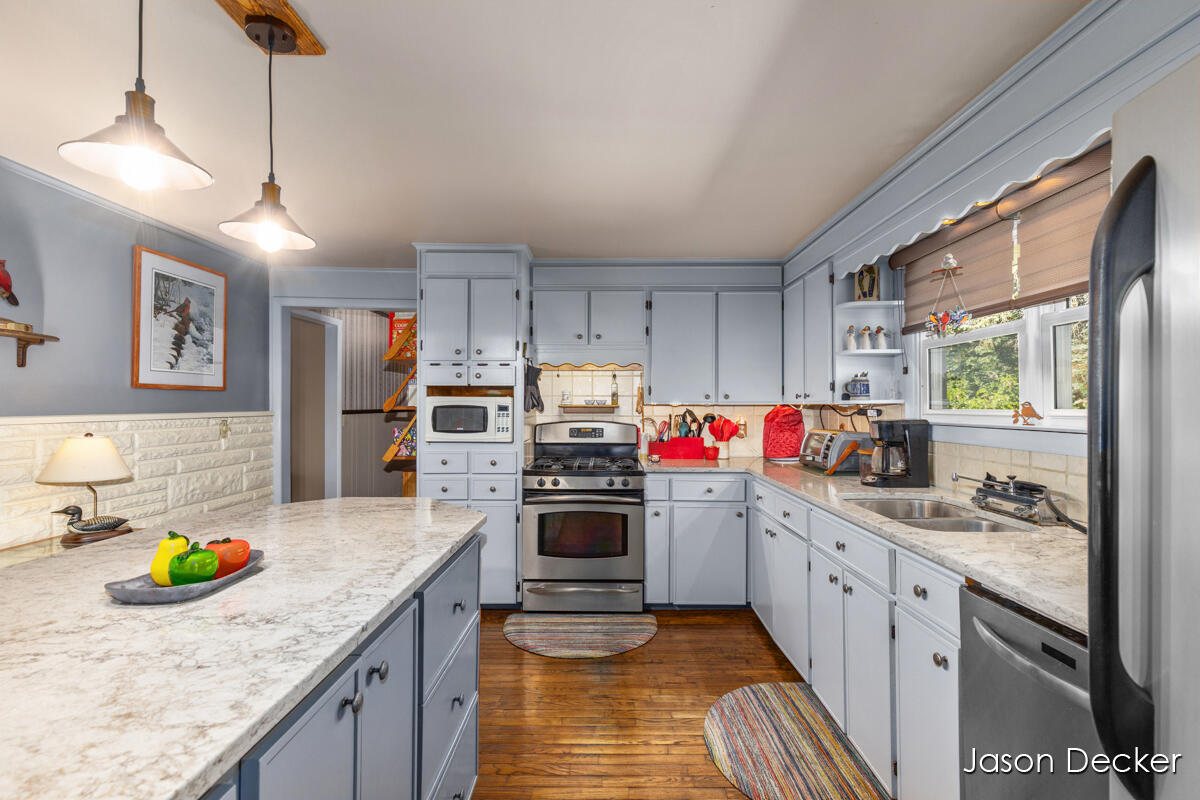6322 Atkinson Road Property Photo 8