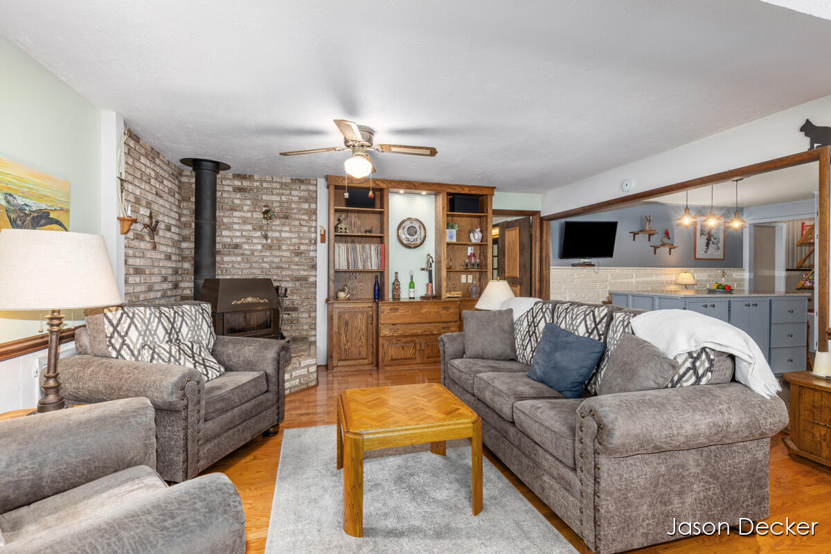 6322 Atkinson Road Property Photo 13