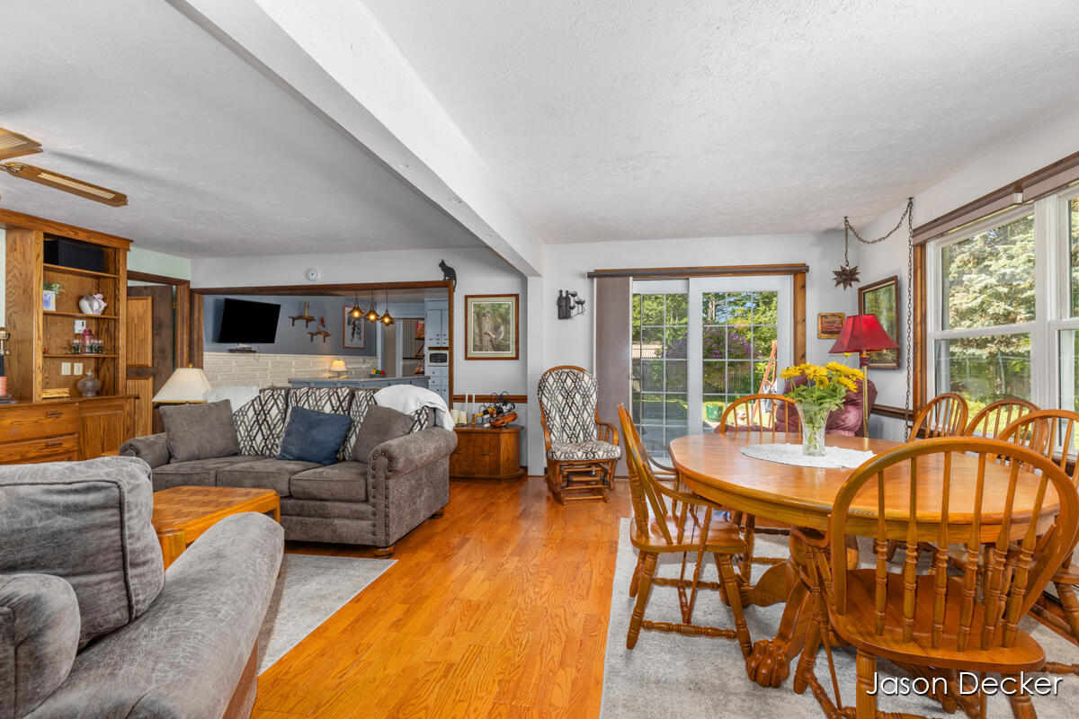 6322 Atkinson Road Property Photo 16
