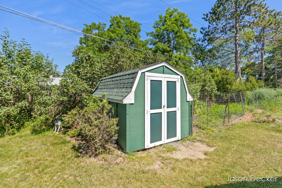 6322 Atkinson Road Property Photo 37