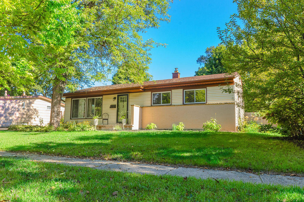 2703 Towner Boulevard Property Photo 1