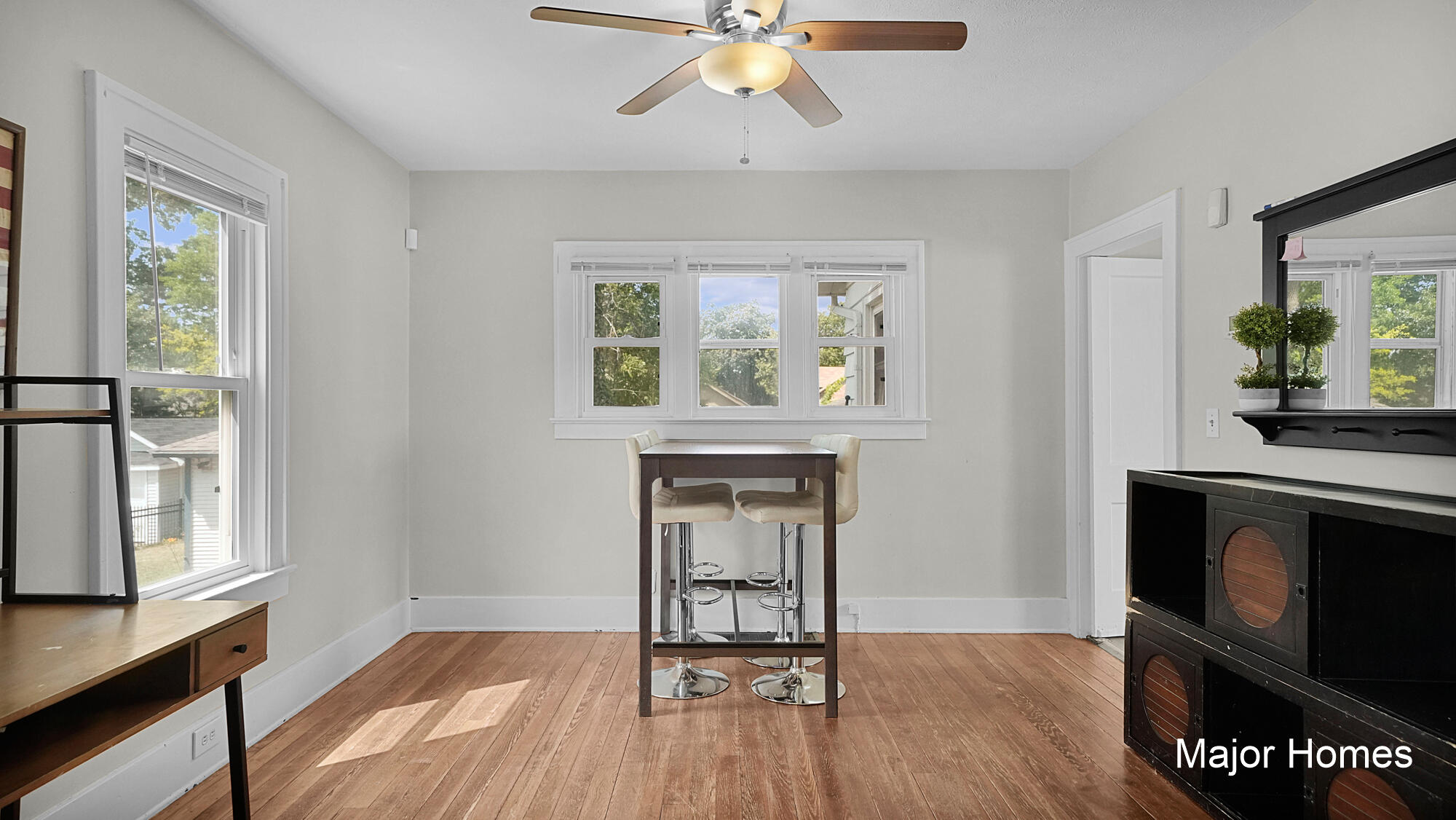1229 Dickinson Street Se Property Photo 8