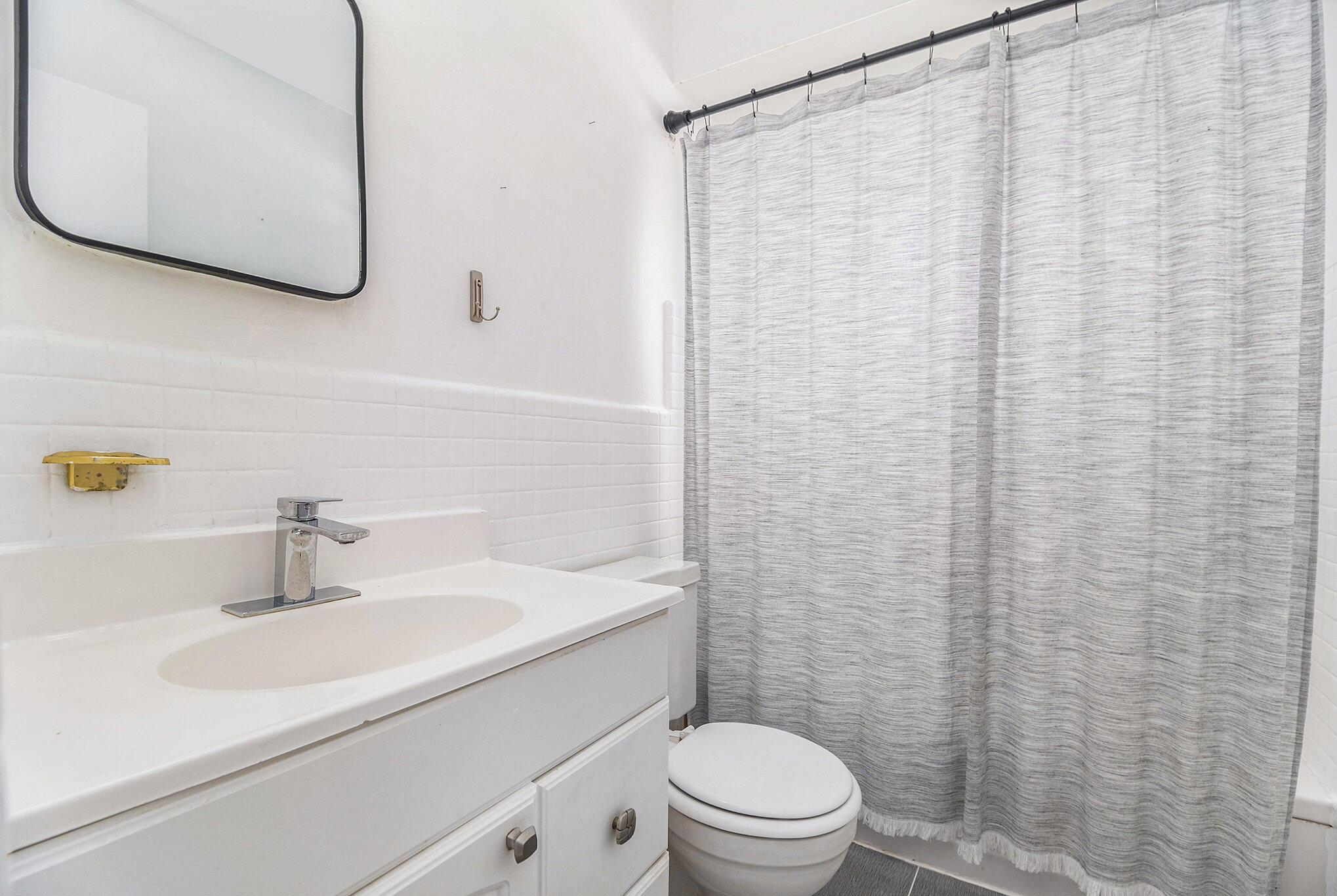 4910 Briarwood Avenue A3 Property Photo 14