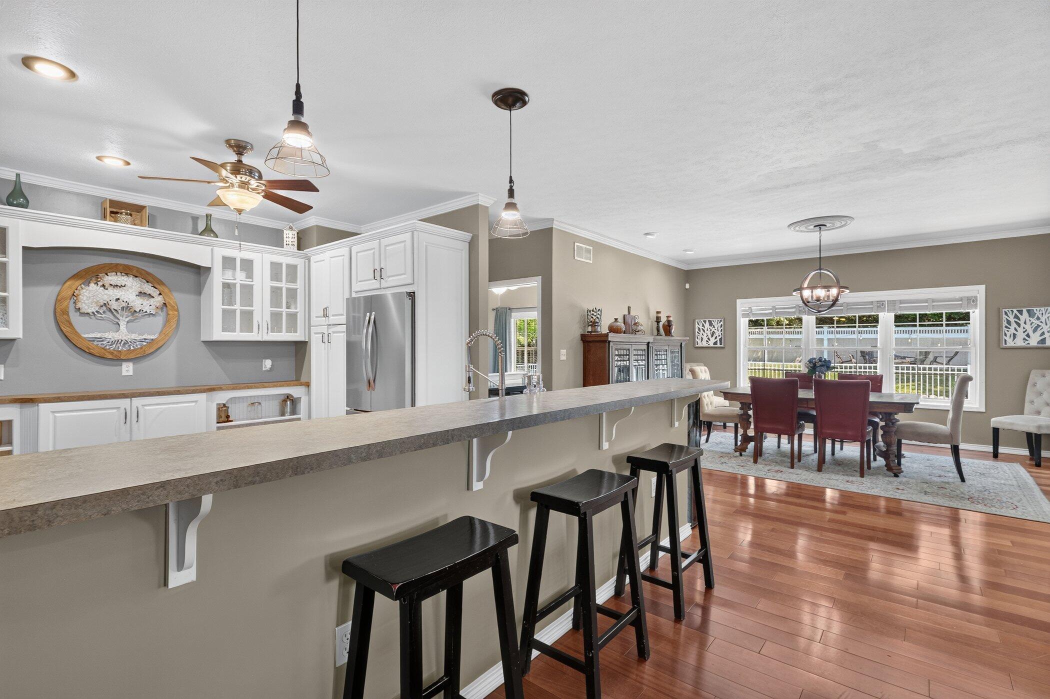 15 Longmeadow Lane Property Photo 3