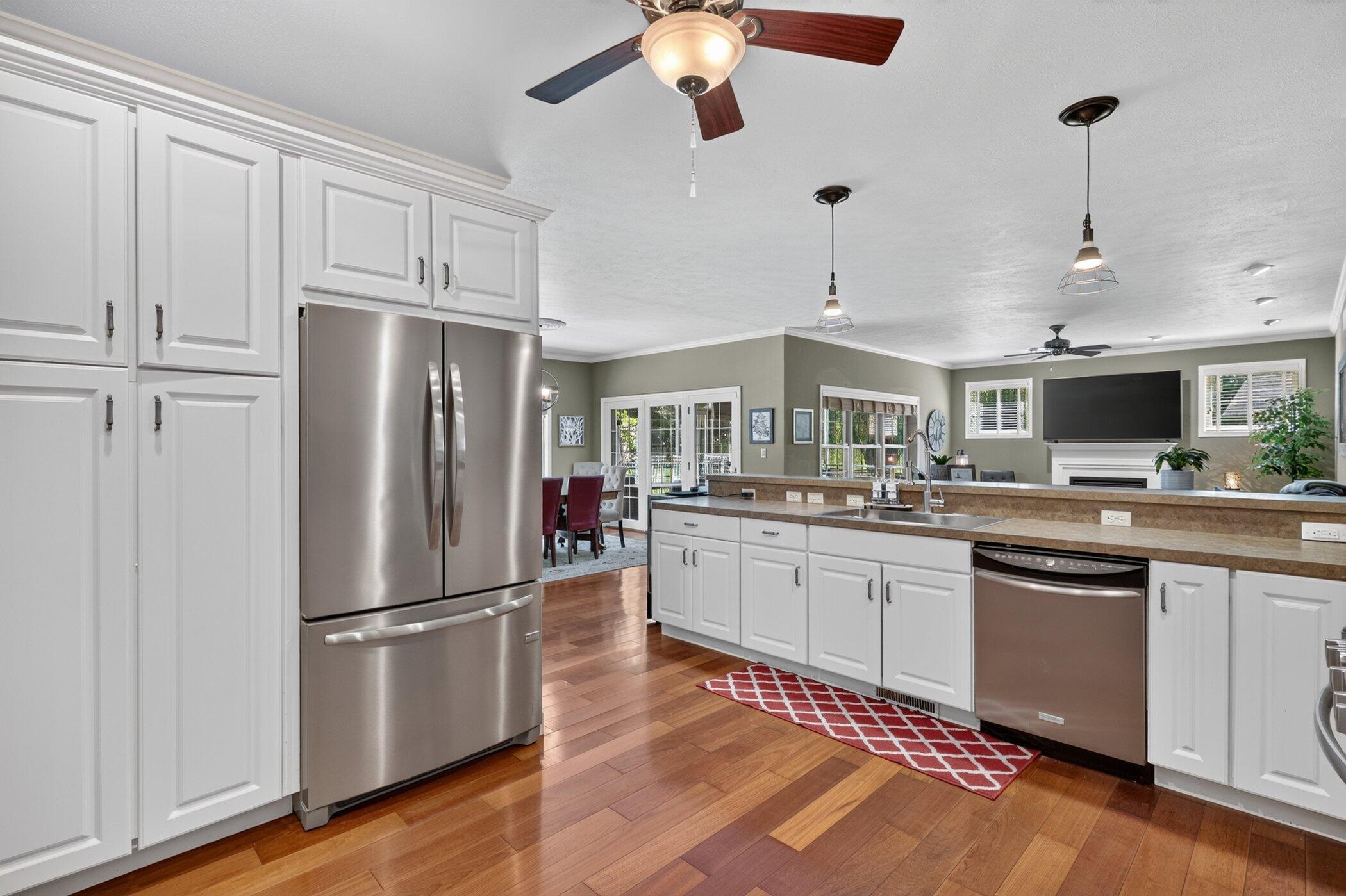 15 Longmeadow Lane Property Photo 4