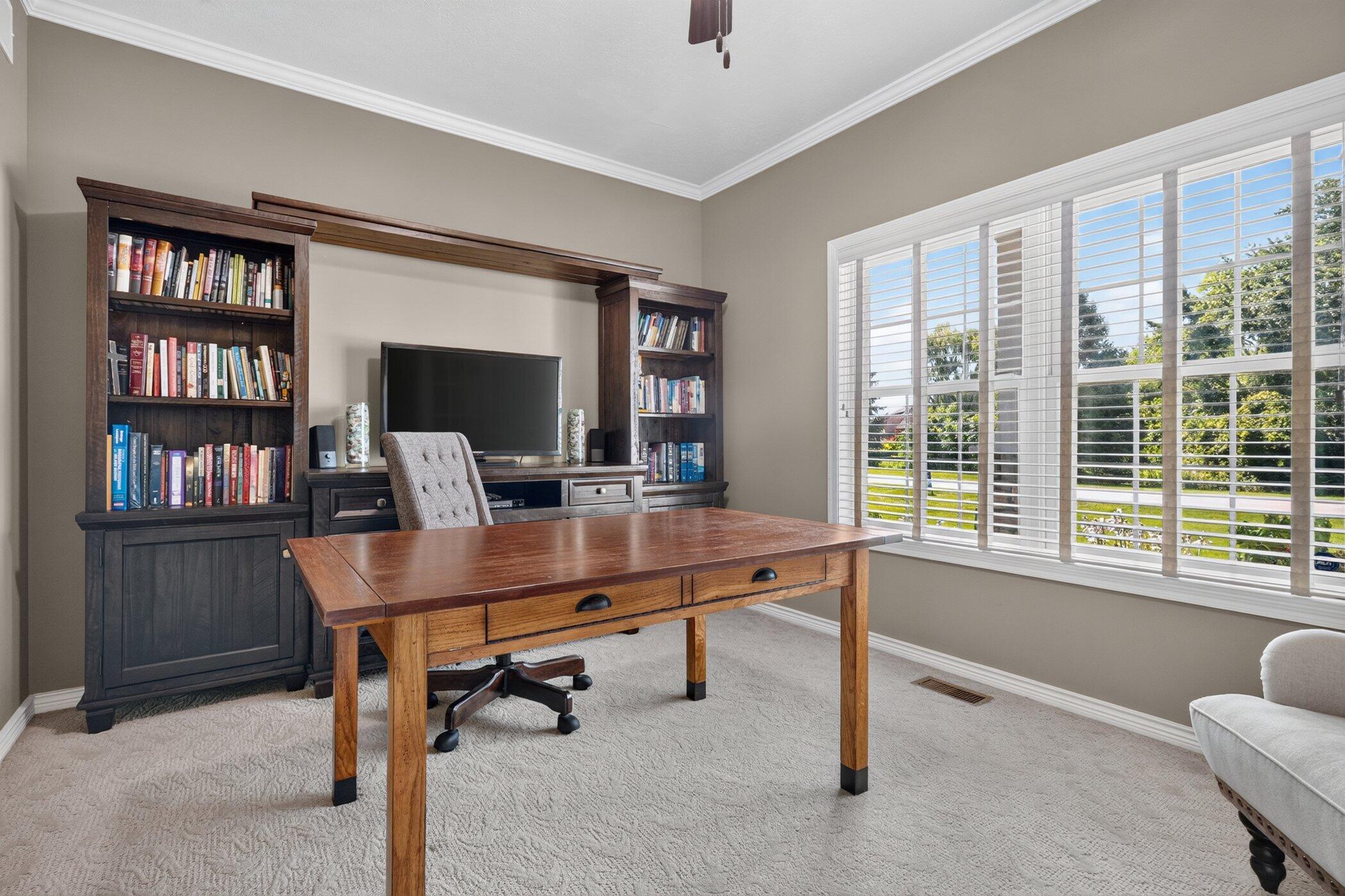 15 Longmeadow Lane Property Photo 7