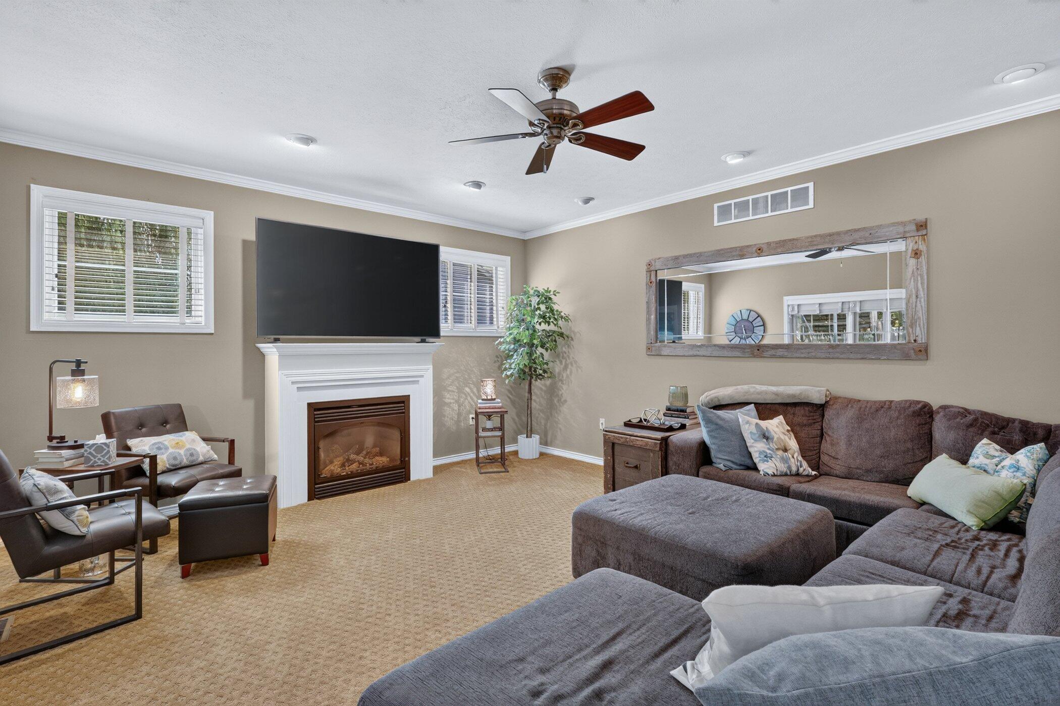 15 Longmeadow Lane Property Photo 10