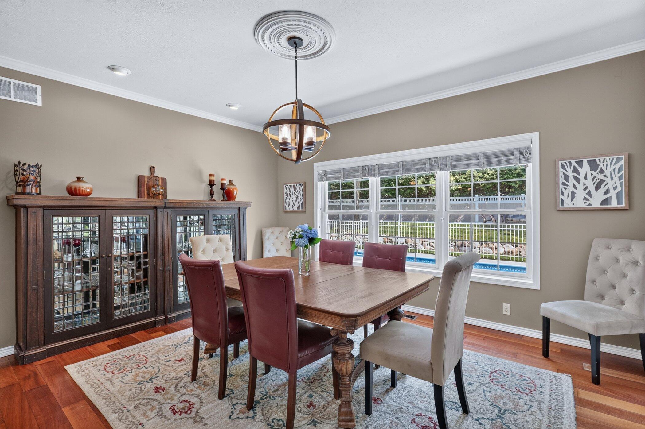 15 Longmeadow Lane Property Photo 11