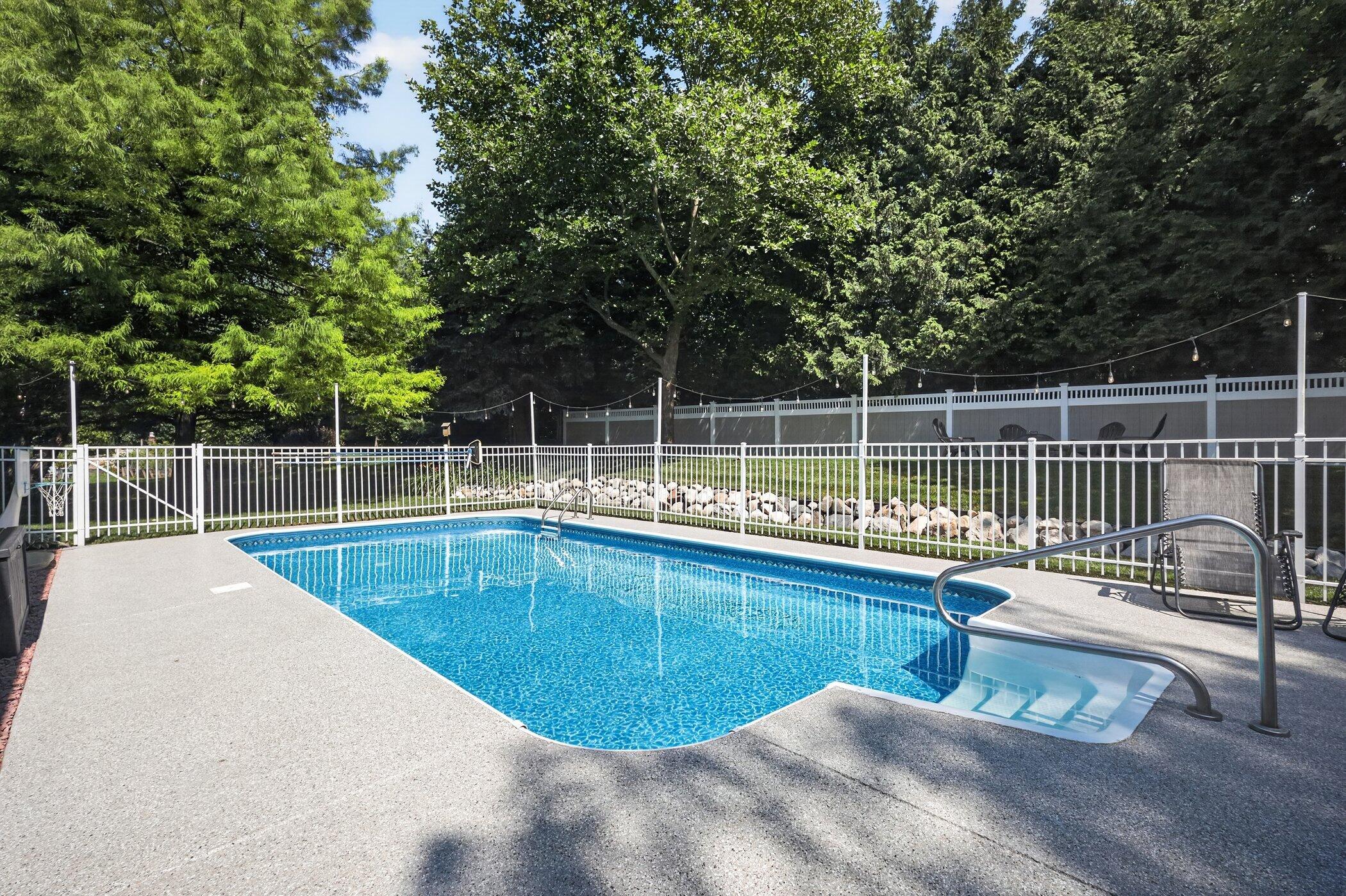 15 Longmeadow Lane Property Photo 33
