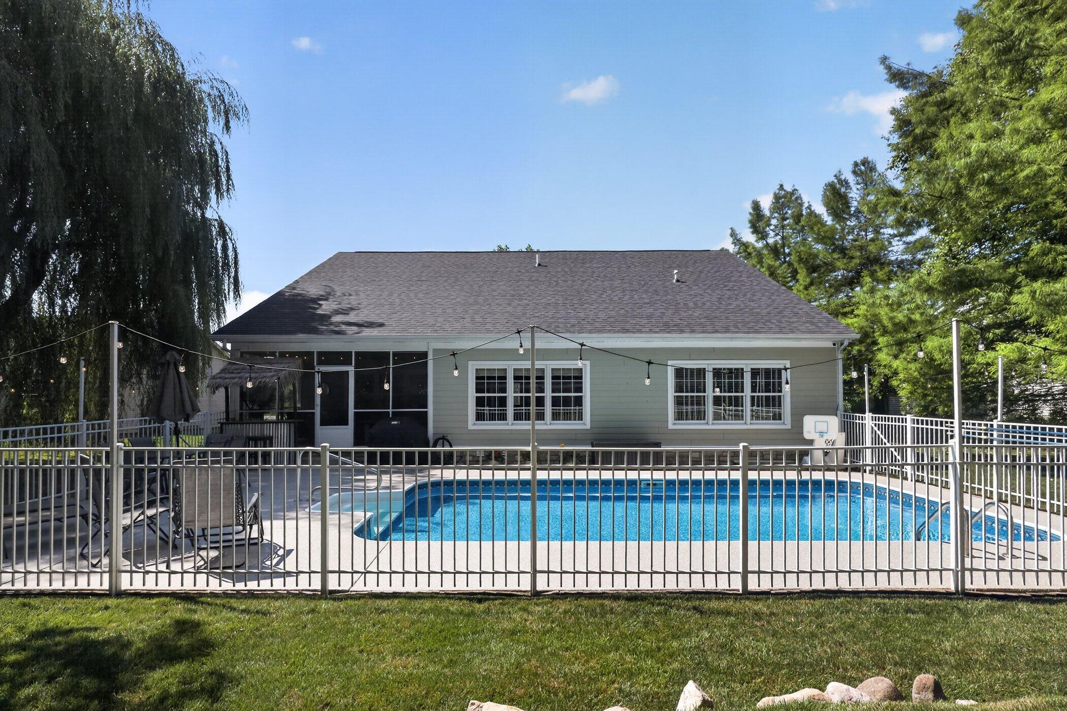 15 Longmeadow Lane Property Photo 38