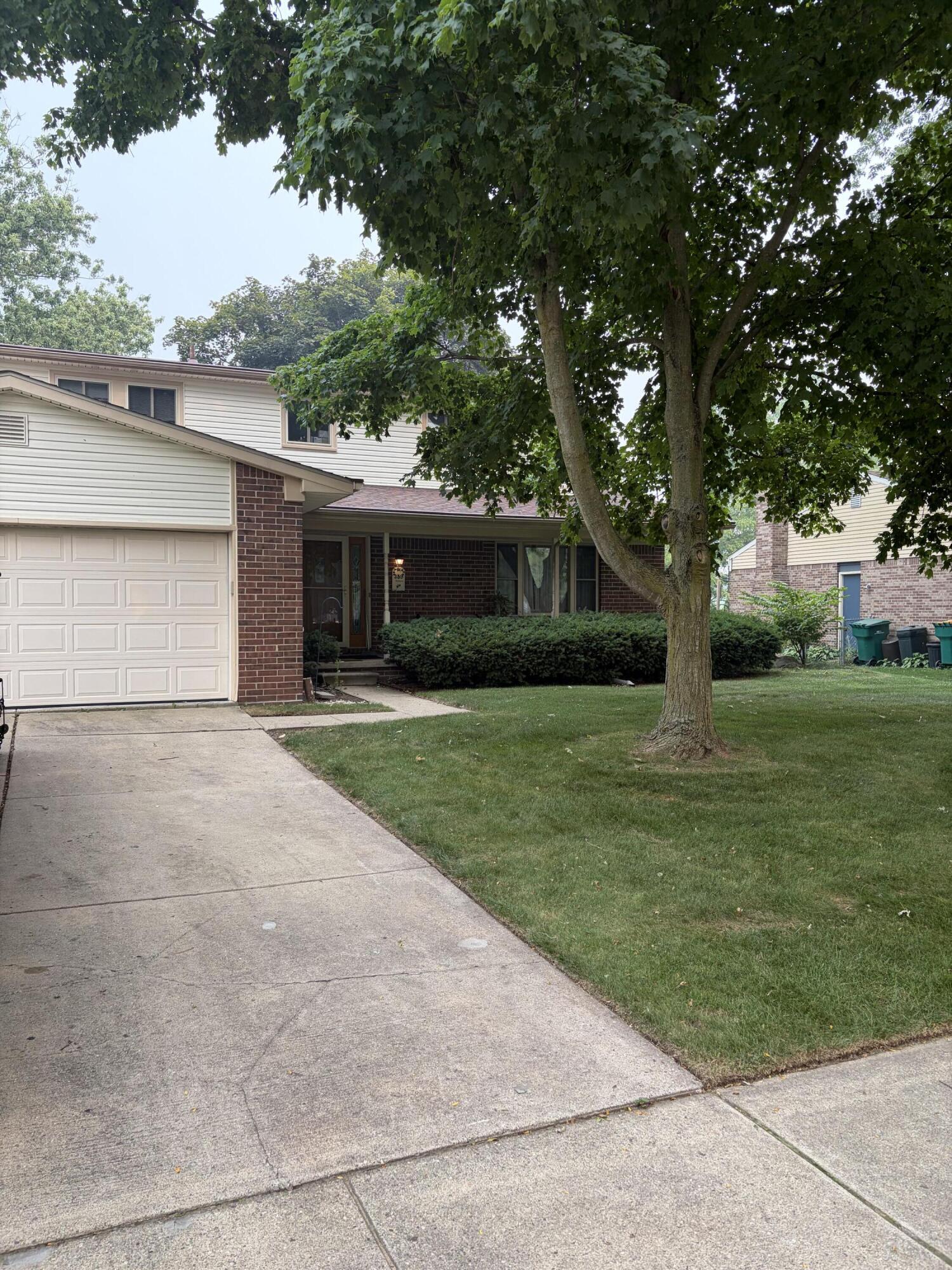 359 Old Creek Drive Property Photo 1