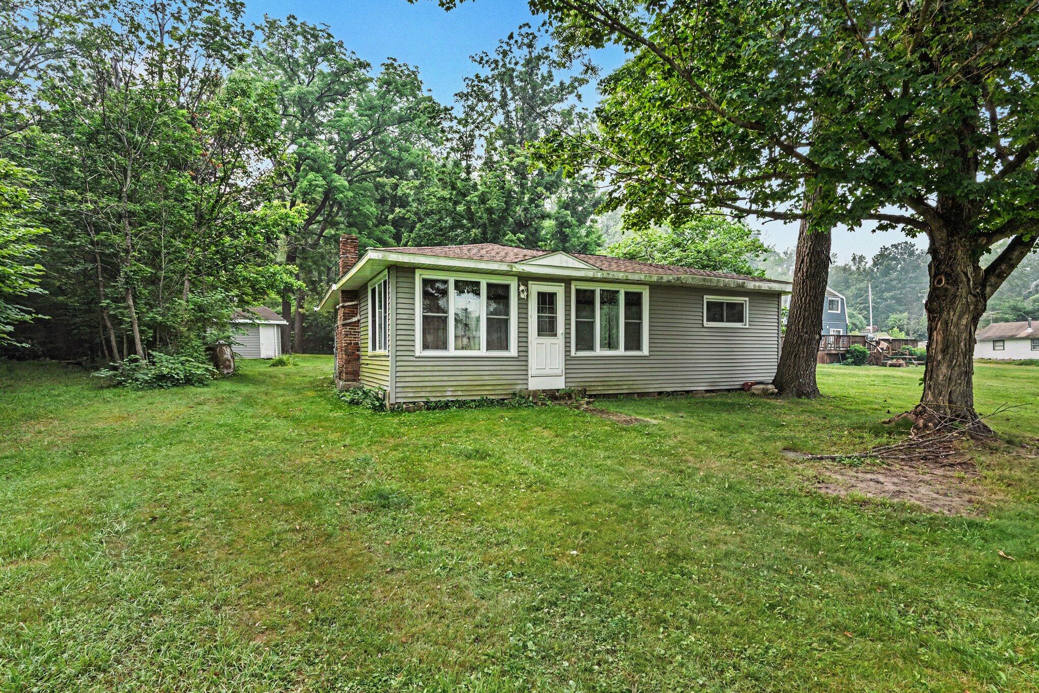 45296 15th Avenue Property Photo 2
