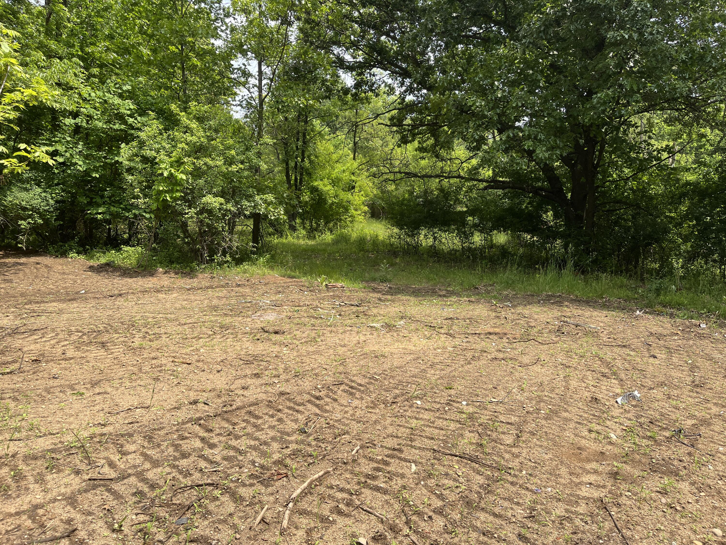 129 Fox Avenue Property Photo 4