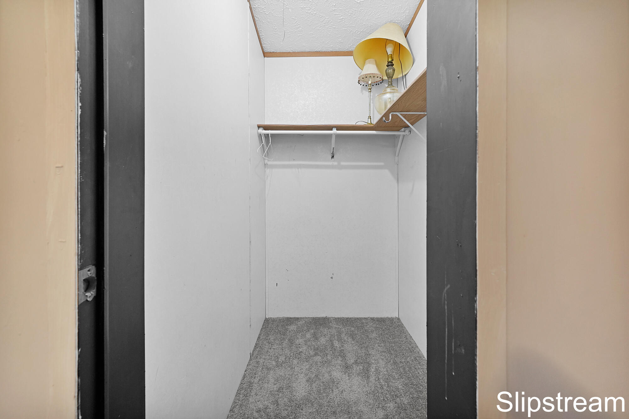 5705 E Riverside Drive Property Photo 14