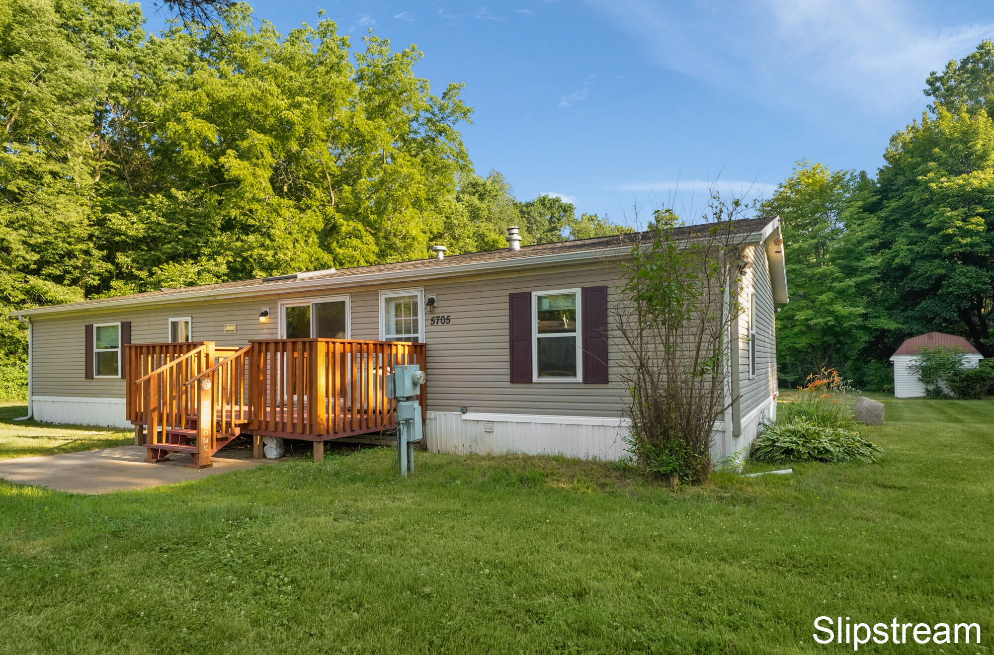 5705 E Riverside Drive Property Photo 27