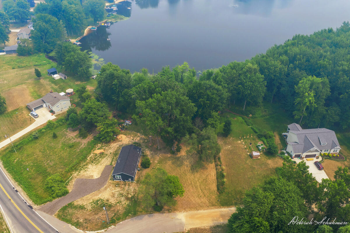 9696 10 Mile Road Ne Property Photo 5