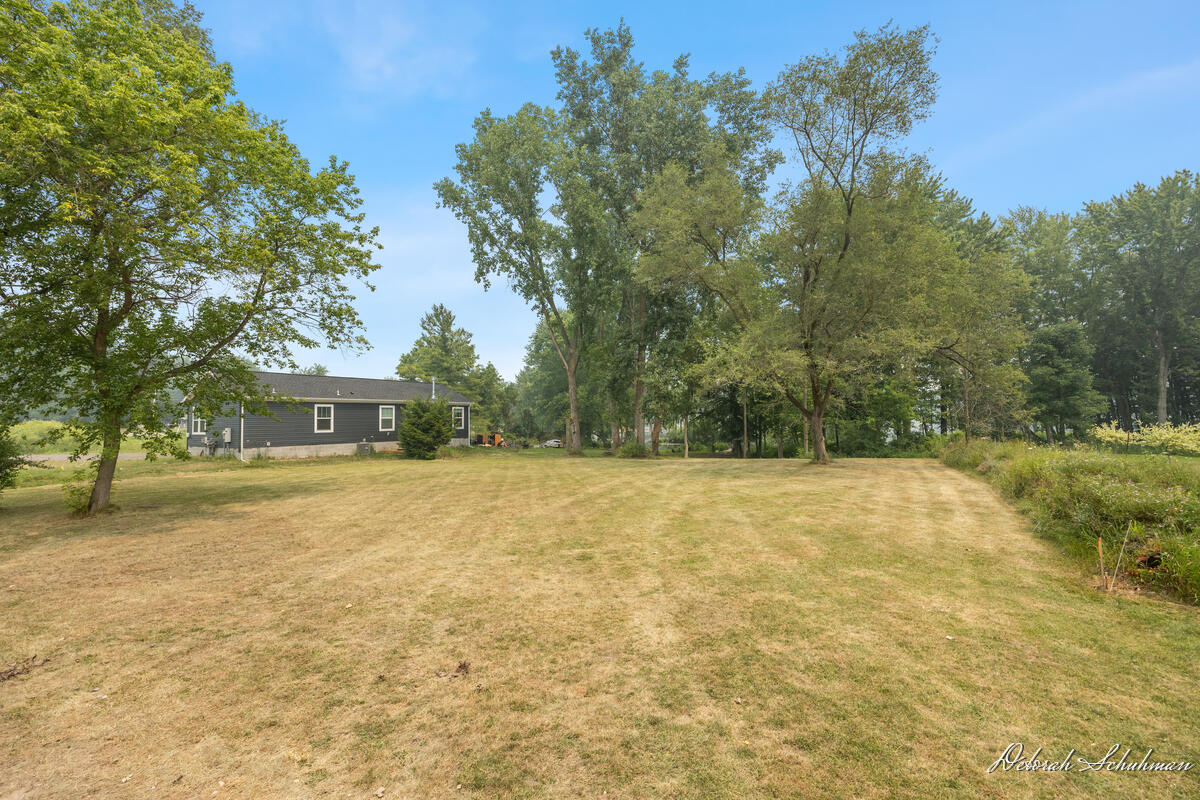 9696 10 Mile Road Ne Property Photo 7