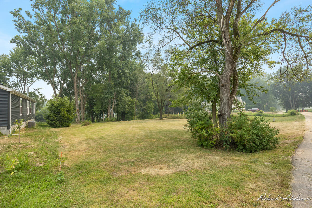 9696 10 Mile Road Ne Property Photo 8